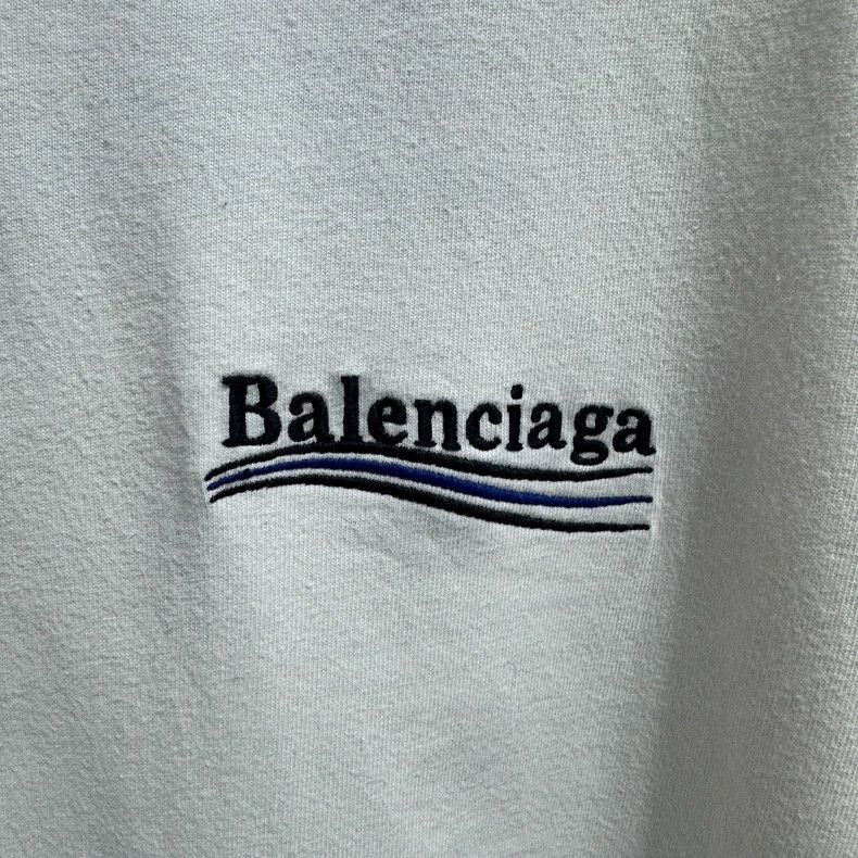 Balenciaga Balenciaga White Front and Back Embroidered Coca-Cola Wave Size US M / EU 48-50 / 2 - 4 Thumbnail