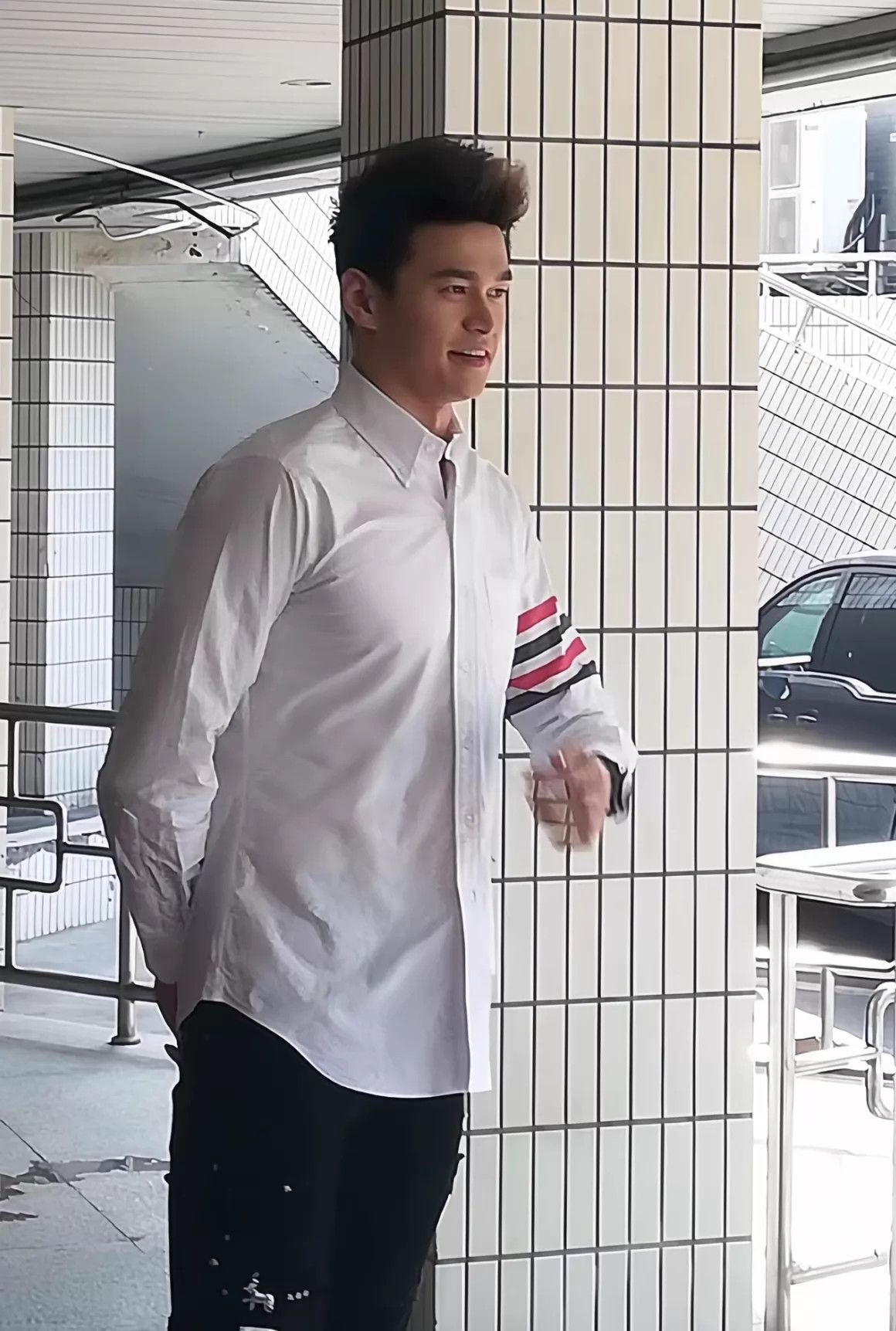 Thom Browne Thom Browne Men's Rare 4-Bar Butterfly Collar Oxford Shirt 1 Size US S / EU 44-46 / 1 - 9 Thumbnail