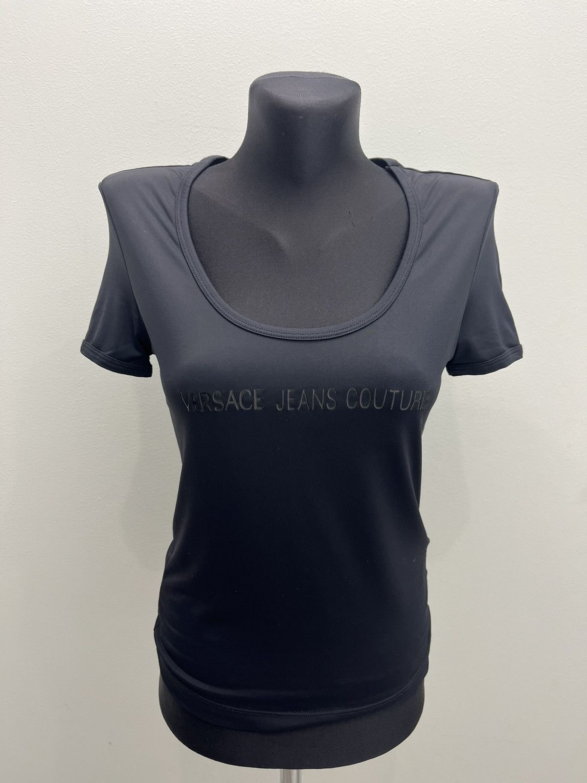 Versace Jeans Couture Vintage Versace Jeans Couture Logo Stretch Top Tee T-shirt Size M / US 6-8 / IT 42-44 - 1 Thumbnail