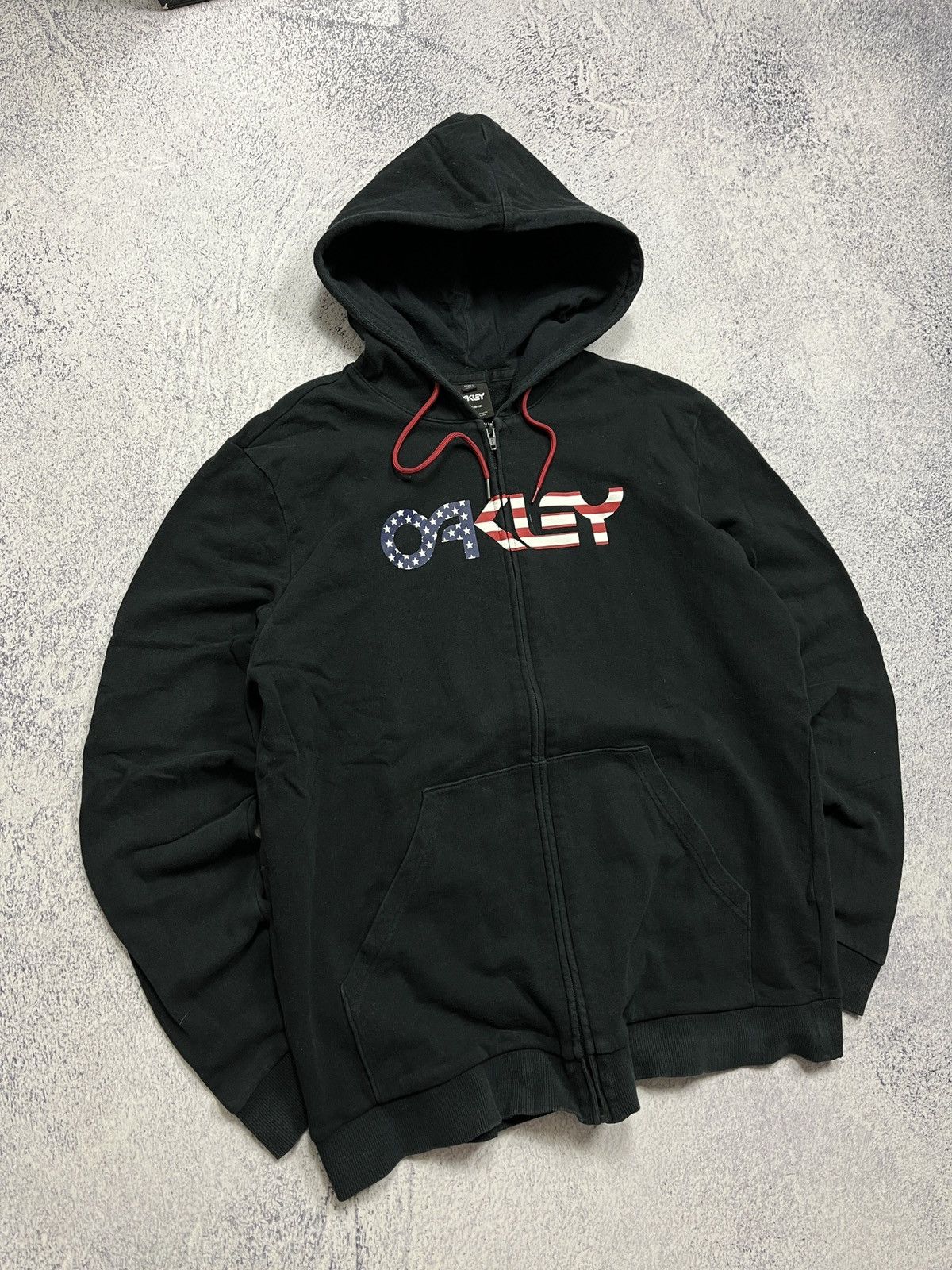 Oakley Vintage Oakley Big Logo USA Flag Zip-Up Hoodie Hype Y2k Size US L / EU 52-54 / 3 - 6 Thumbnail
