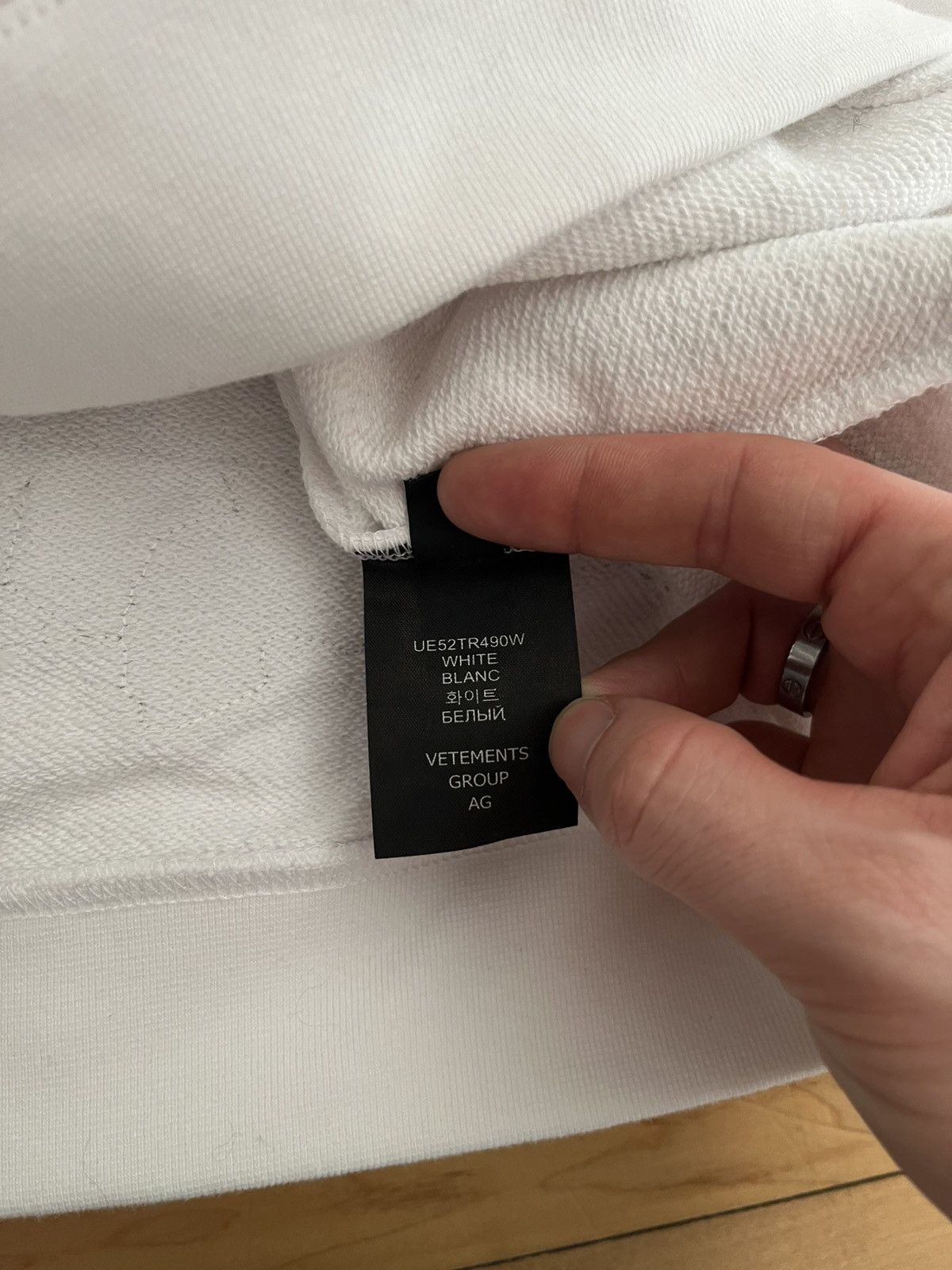 Vetements NWT - Vetements Devil Wears Vetements Hoodie Size US S / EU 44-46 / 1 - 7 Thumbnail