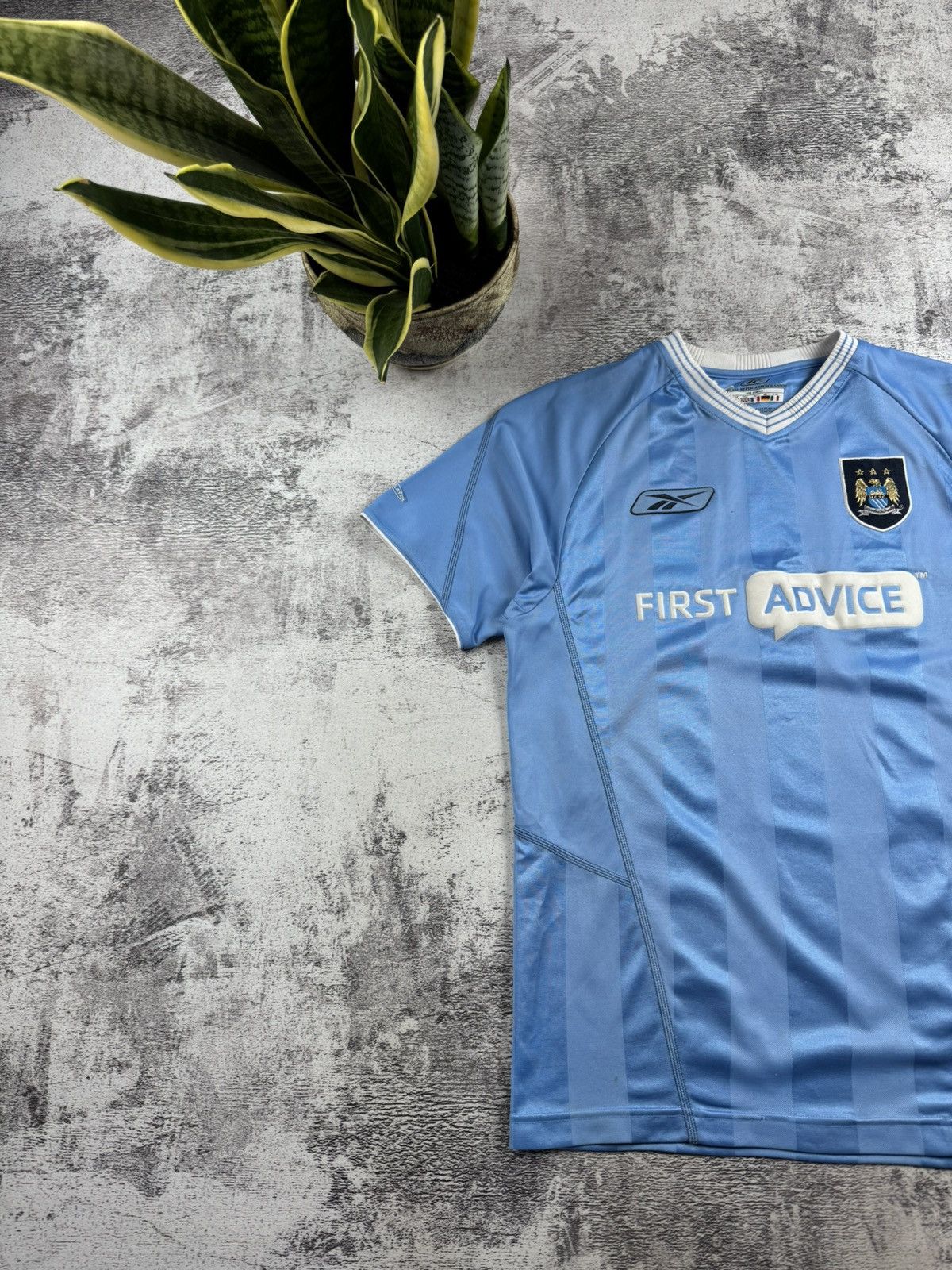 Reebok Manchester City 2003 2004 Reebok Blue Soccer Football Men’s XSmall Shirt Jersey Size US XS / EU 42 / 0 - 2 Thumbnail