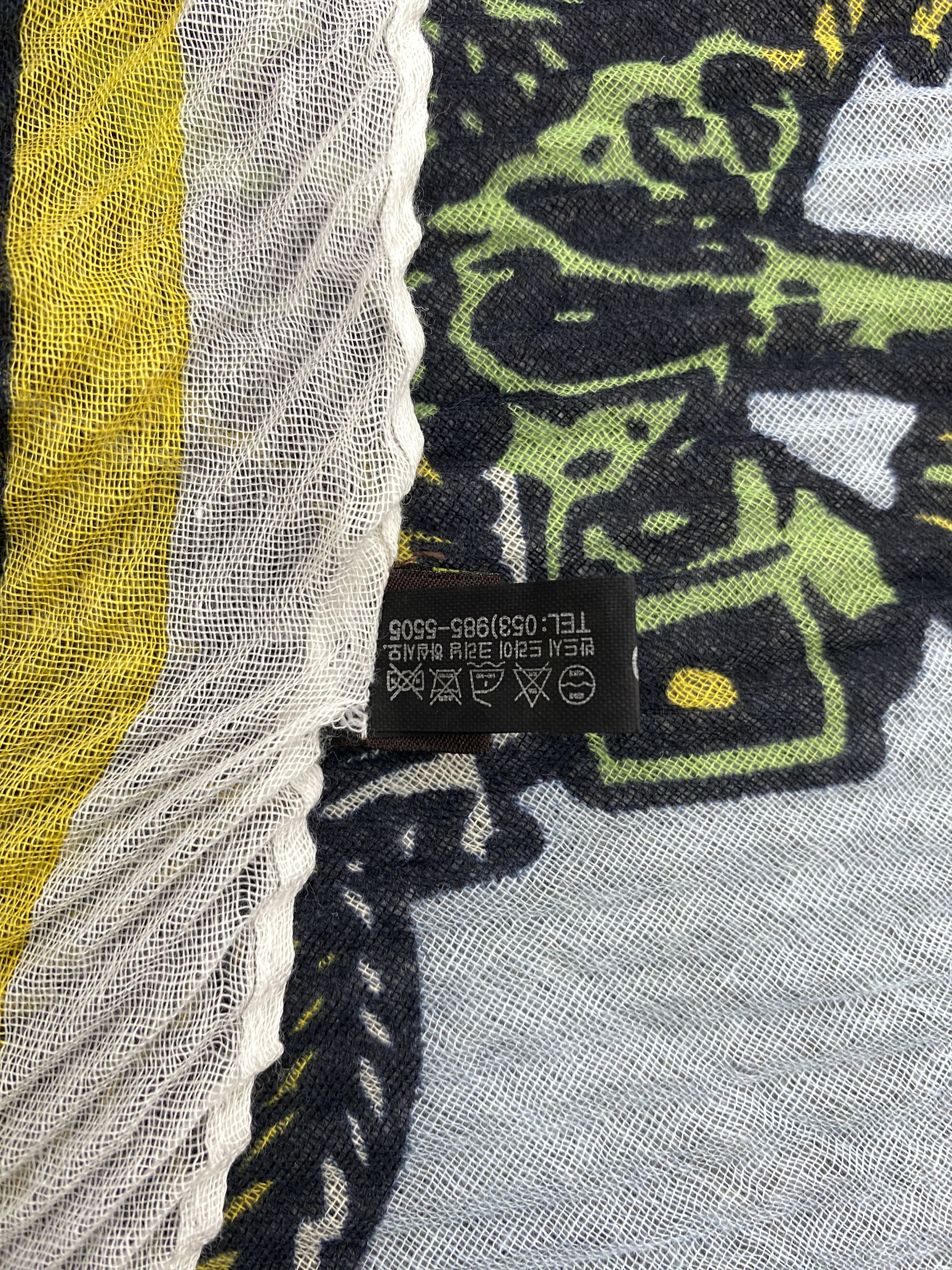 Vintage Vintage 80s Silk Scarf SN0114 Size ONE SIZE - 8 Thumbnail