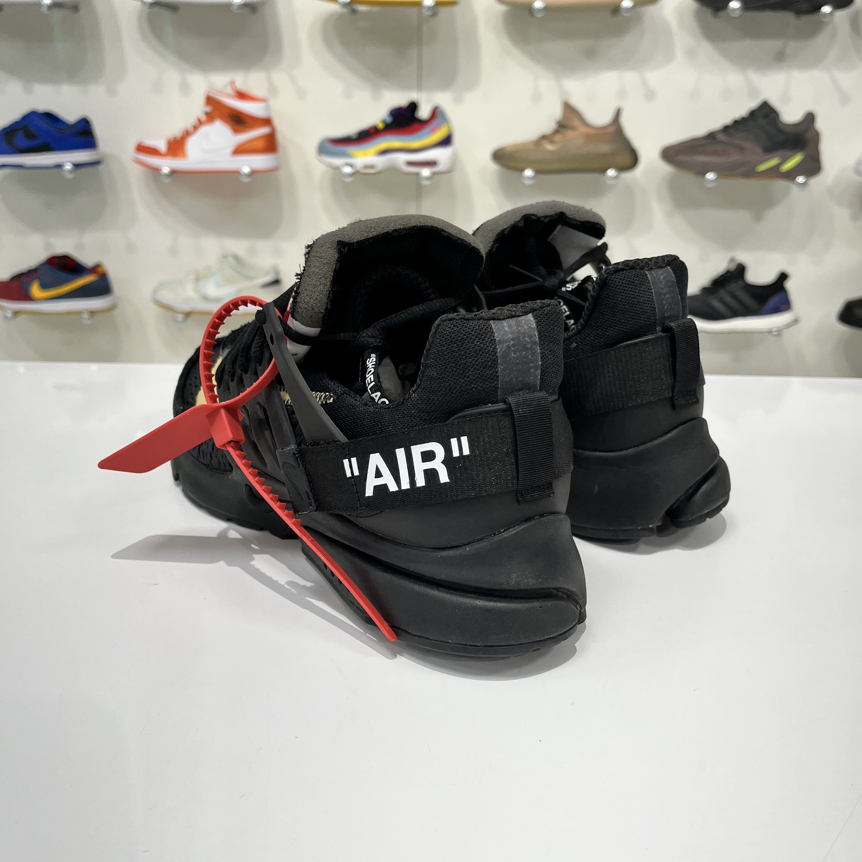 Nike × Off-White Nike Air Presto x Off-White Black (2018) Size US 10 / EU 43 - 4 Thumbnail