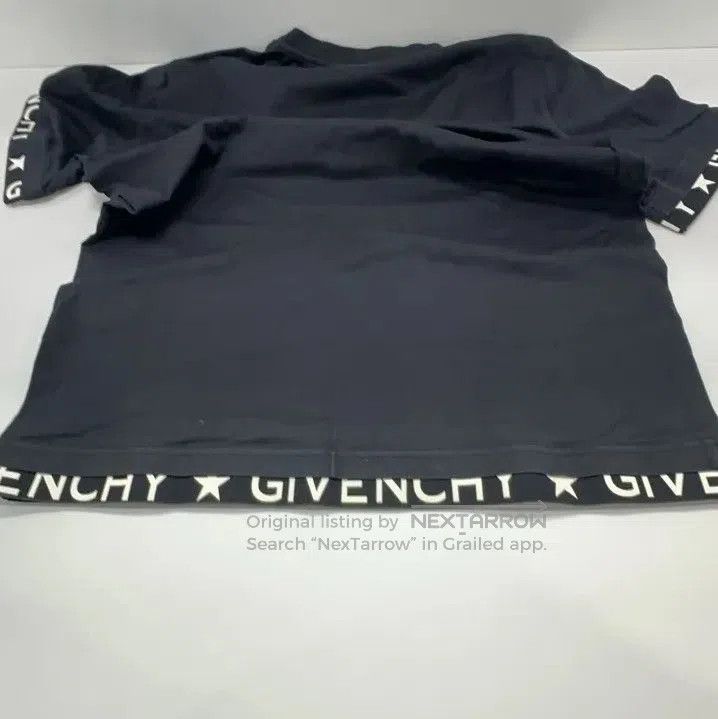 Givenchy Givenchy Solid Round Neck Short-Sleeve T-Shirt. Size US M / EU 48-50 / 2 - 9 Thumbnail