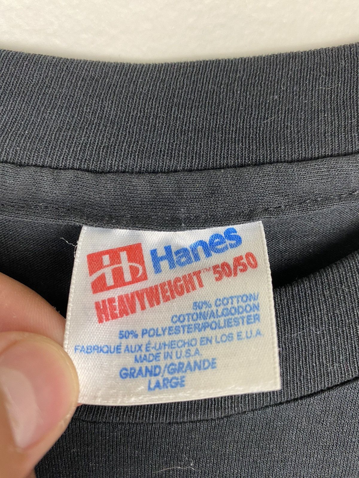 Vintage Vintage Single Stitch Hanes Heavyweight Antigua Fish T shirt Size US L / EU 52-54 / 3 - 3 Thumbnail