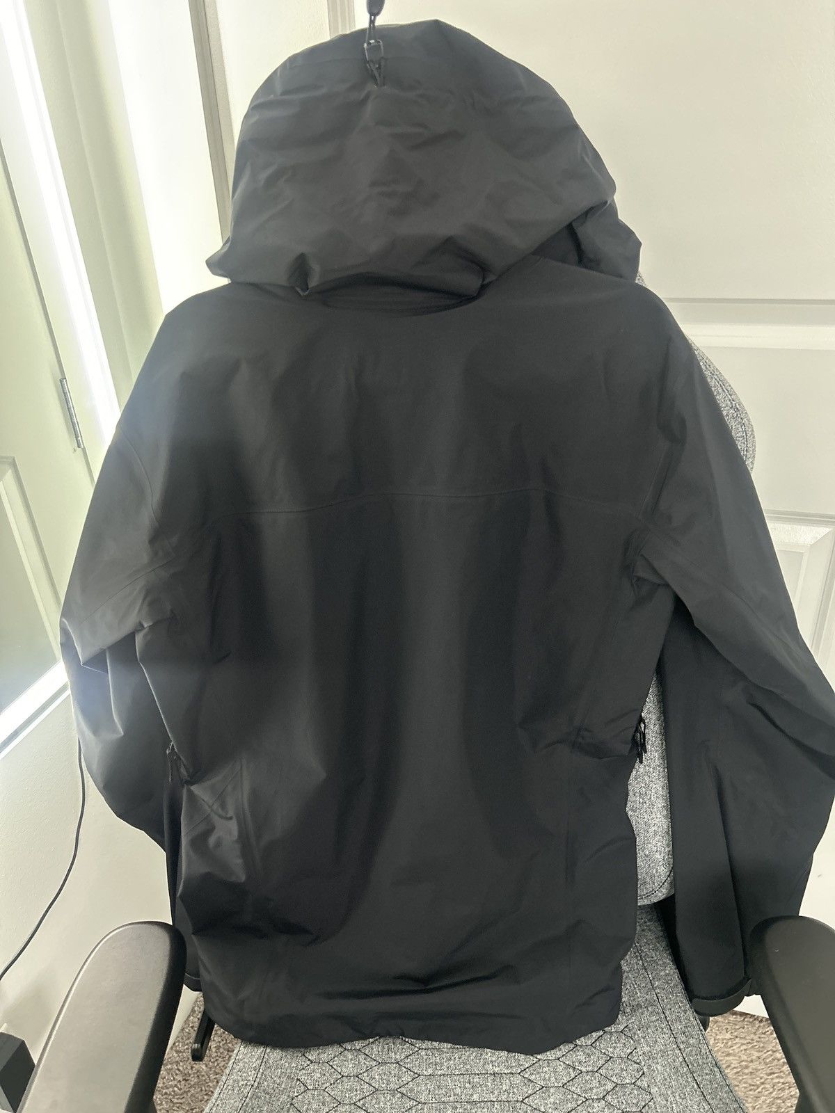 Arc'teryx Arc’teryx Belt LT Mens Jacket Black Size US M / EU 48-50 / 2 - 5 Thumbnail