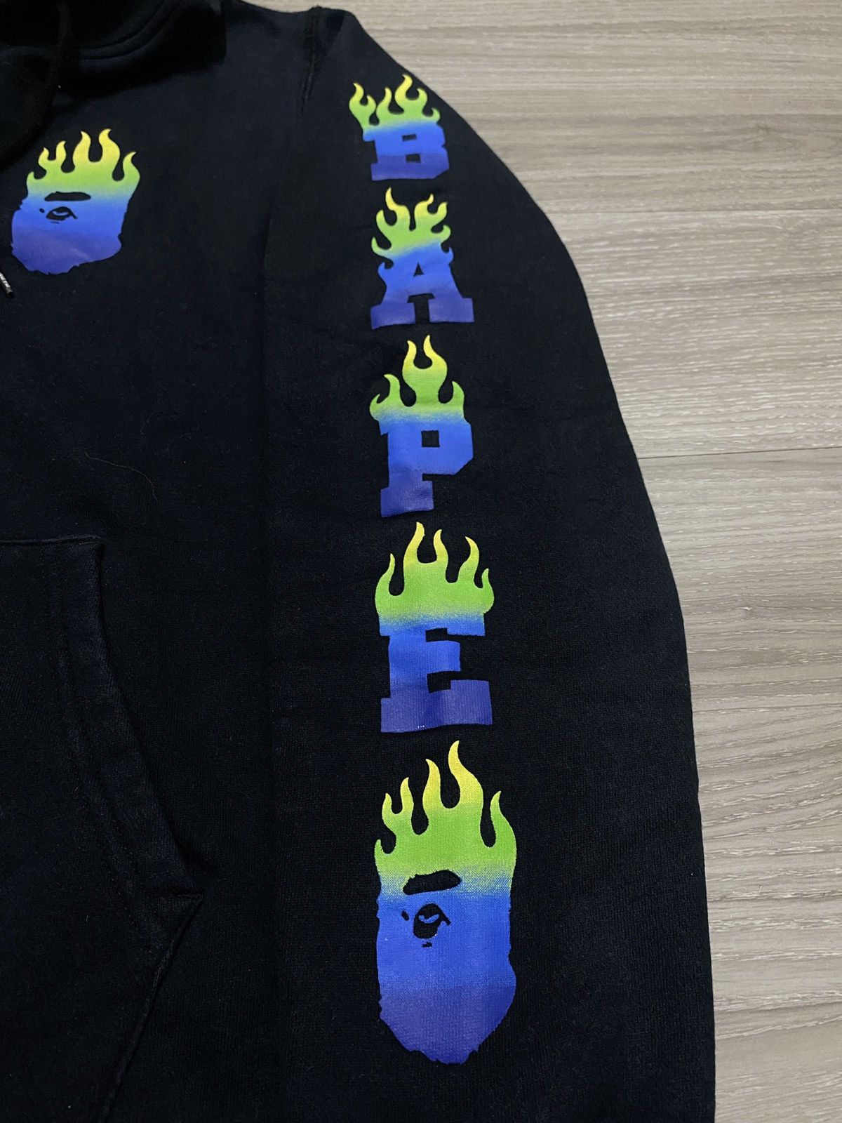 Bape LIKE NEW - BAPE FLAME GRADIENT HOODIE ZIP UP RARE STEAL Size US M / EU 48-50 / 2 - 4 Thumbnail