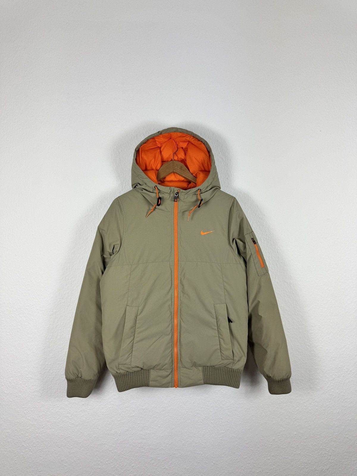 Nike Men’s Nike Nylon Puffer 550 Down Beige Hooded Jacket Size S Size US S / EU 44-46 / 1 - 2 Thumbnail