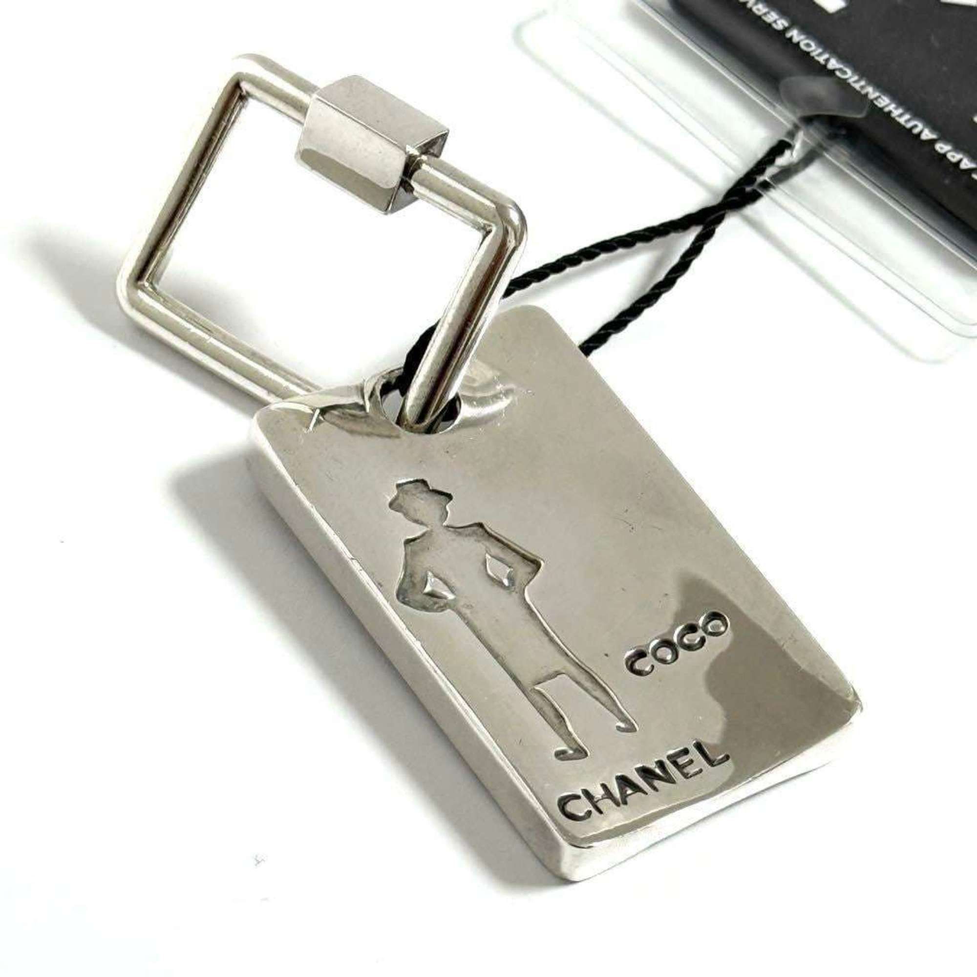 Vintage Chanel key ring holder charm silver