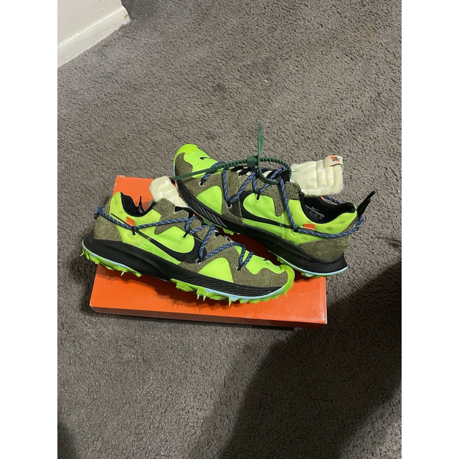 Nike Size 7.5M-Nike Off-White xAir Zoom Terra Kiger 5 in Progress Size US 7.5 / EU 40-41 - 2 Thumbnail