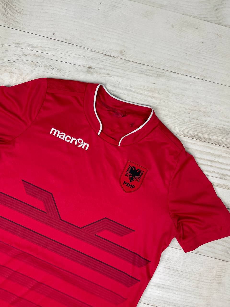 Vintage Macron Albania 2016 2017 Home Shirt Soccer Jersey Size US S / EU 44-46 / 1 - 2 Thumbnail