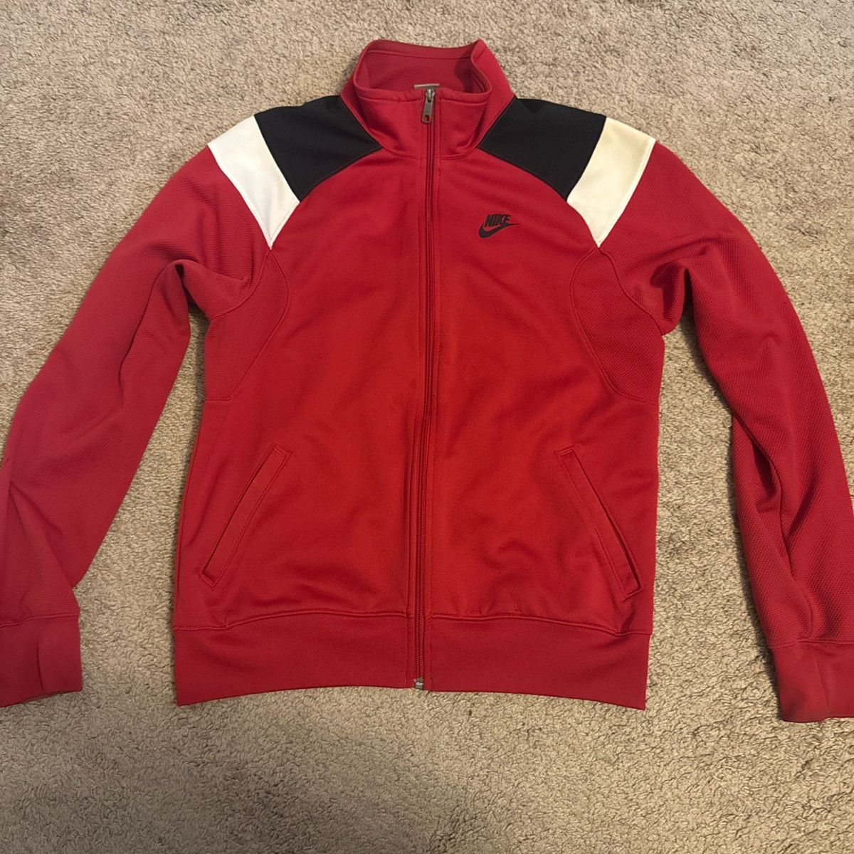 Nike Red Nike track jacket #sportswear Size US L / EU 52-54 / 3 - 1 Thumbnail