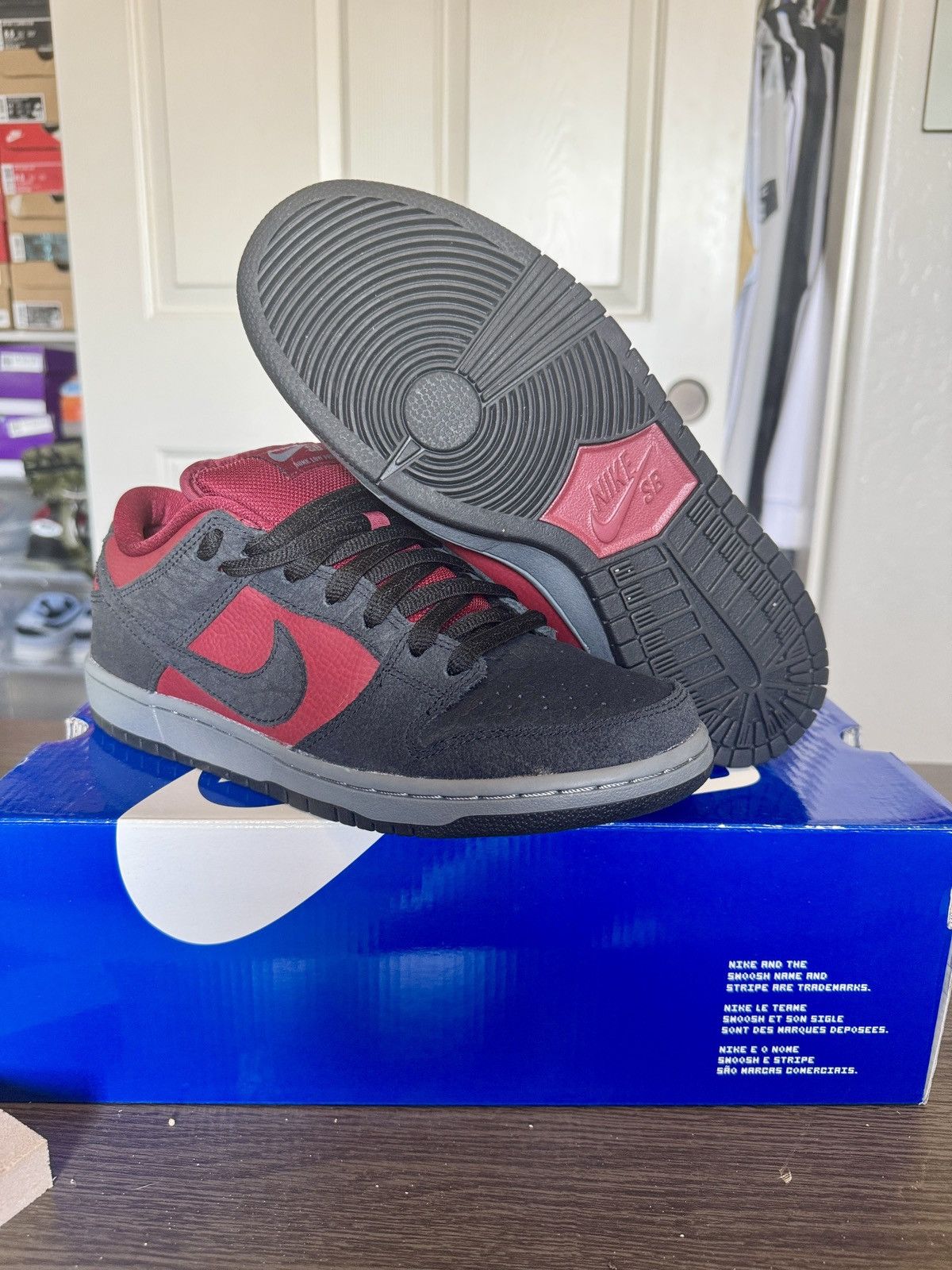 Nike SB Nike Dunk Low Pro SB Red Wine “Black Team Red’ Sample Size US 9 / EU 42 - 2 Thumbnail