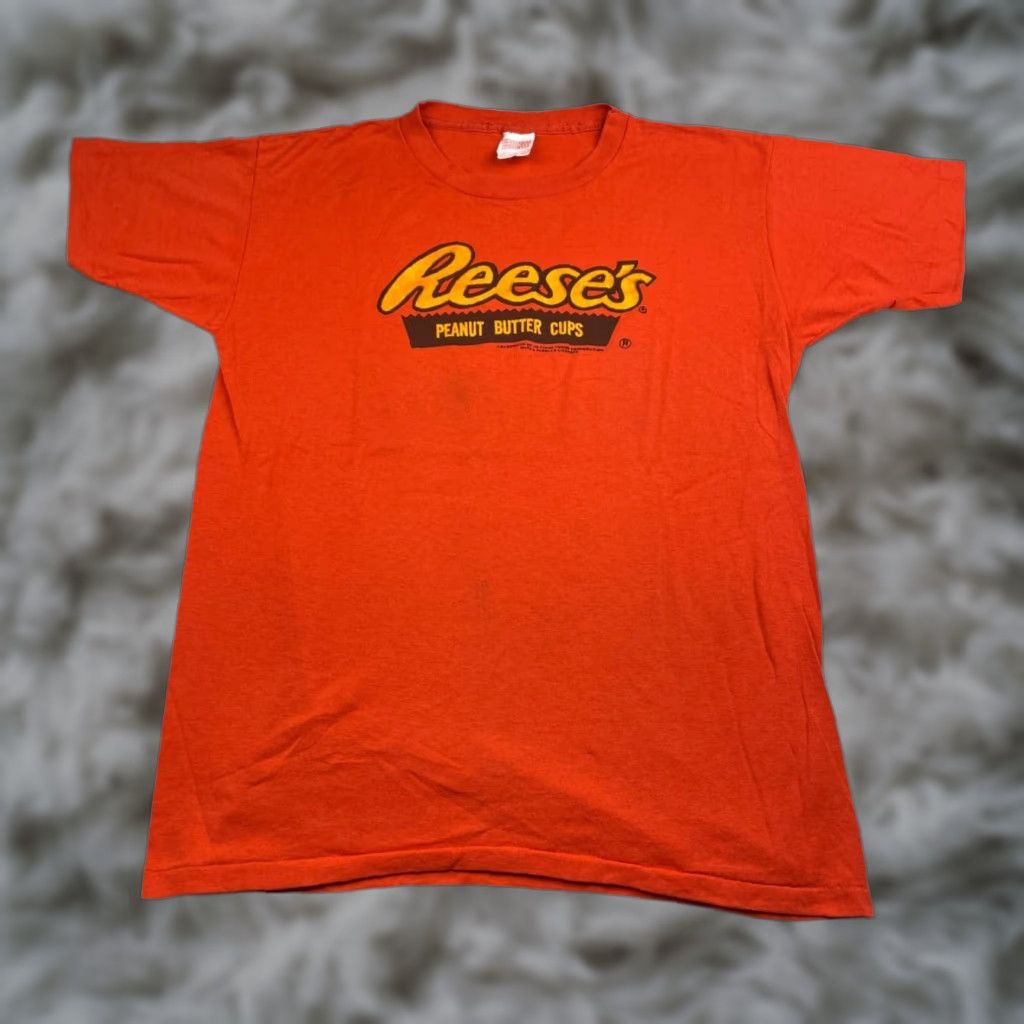Peanuts VINTAGE Reese's Peanut Butter Cups T-Shirt Orange Large Men VTG USA Thunderbird Sportswear Short Sleeve Cotton/Polyester Single Stitch Graphic Front Size US L / EU 52-54 / 3 - 1 Thumbnail