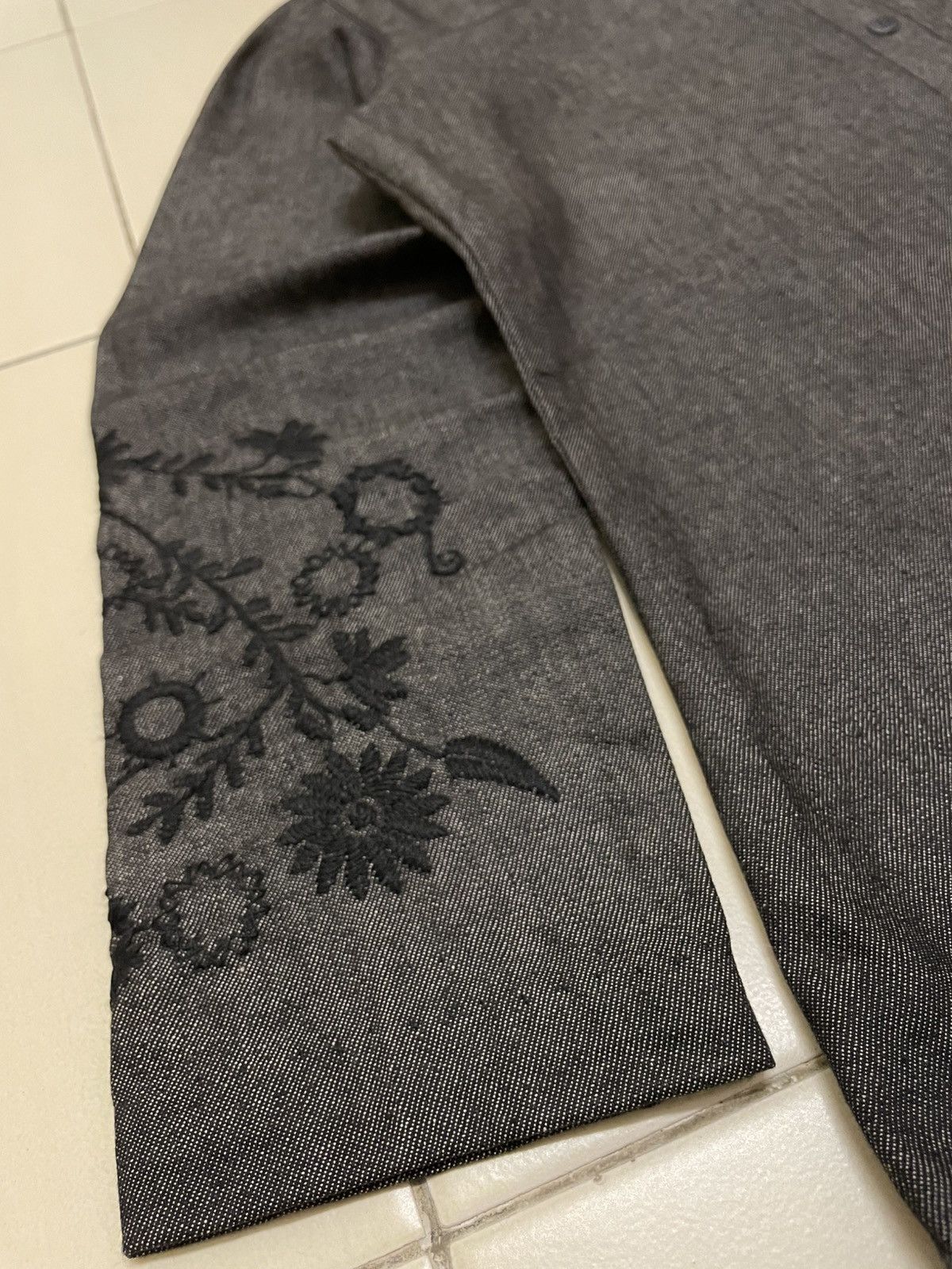 Fendi Vtg Late 90s Fendi Jeans Embroidered Floral Shirt Size M / US 6-8 / IT 42-44 - 2 Thumbnail