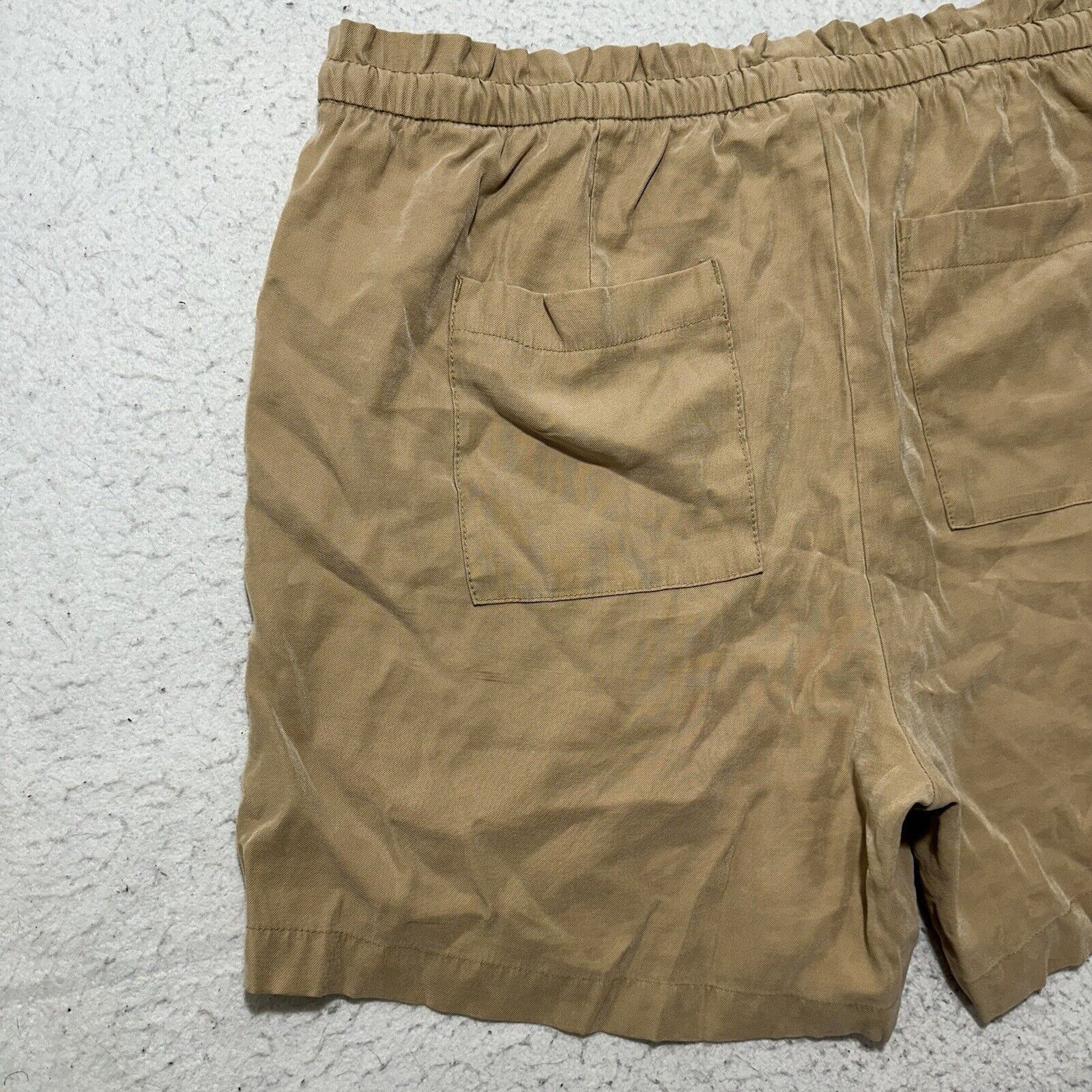 Old Navy Old Navy XL Drawstring Shorts 5" Inseam High Rise Stretch Size 40" / US 18 - 8 Thumbnail