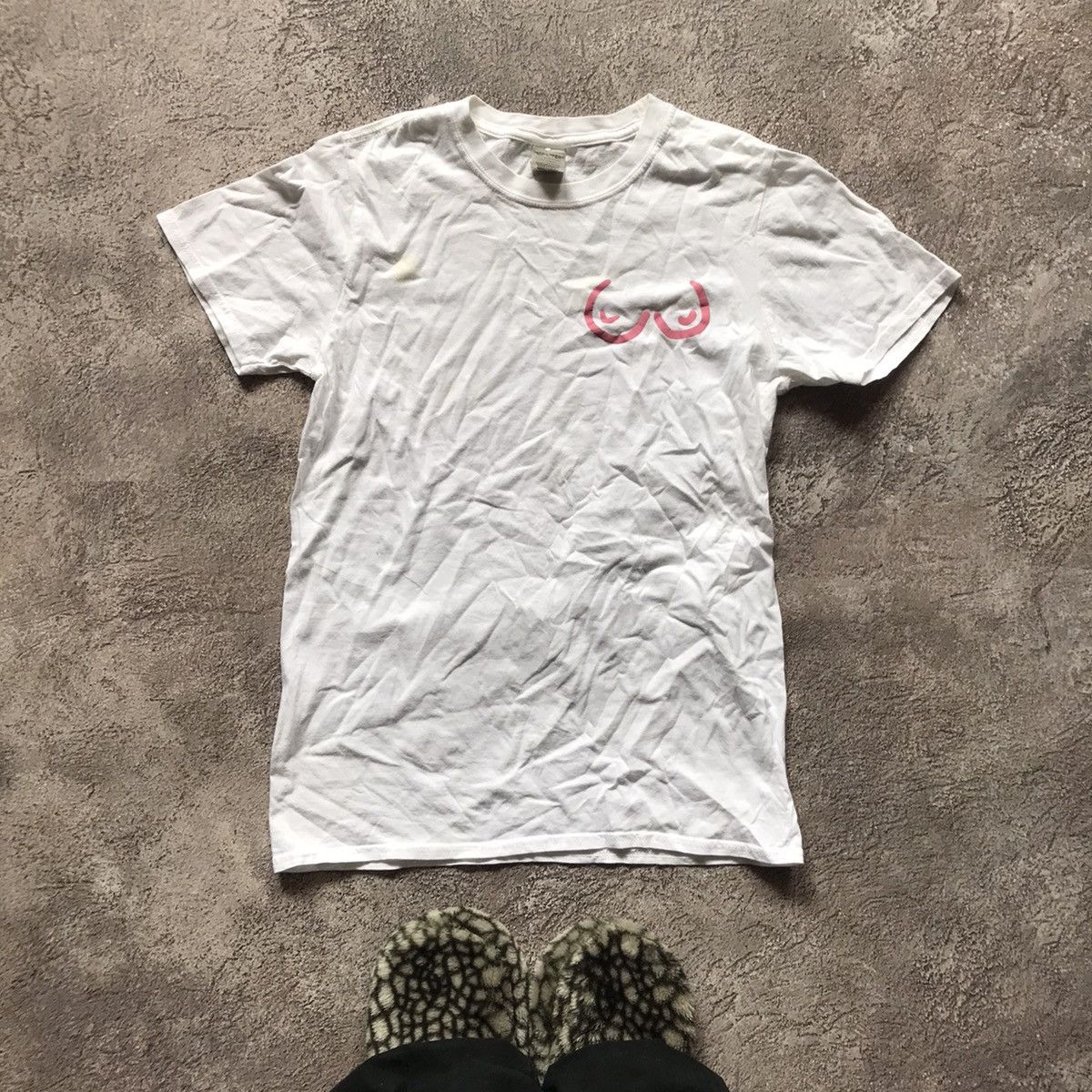 Gildan VINTAGE ADULT FUNNY TEE TITS SEXY MINI LOGO Size US S / EU 44-46 / 1 - 1 Thumbnail