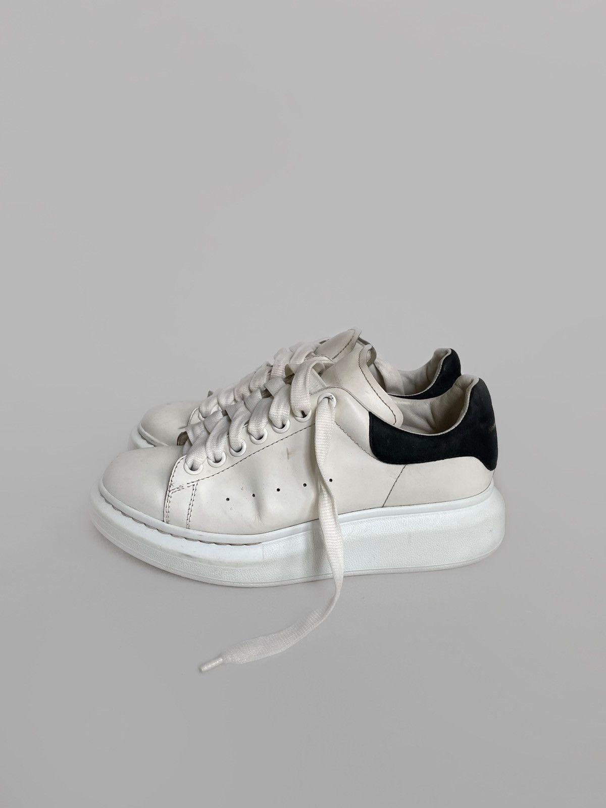 Alexander McQueen Alexander McQueen oversized leather sneakers Size US 8 / IT 38 - 1 Thumbnail
