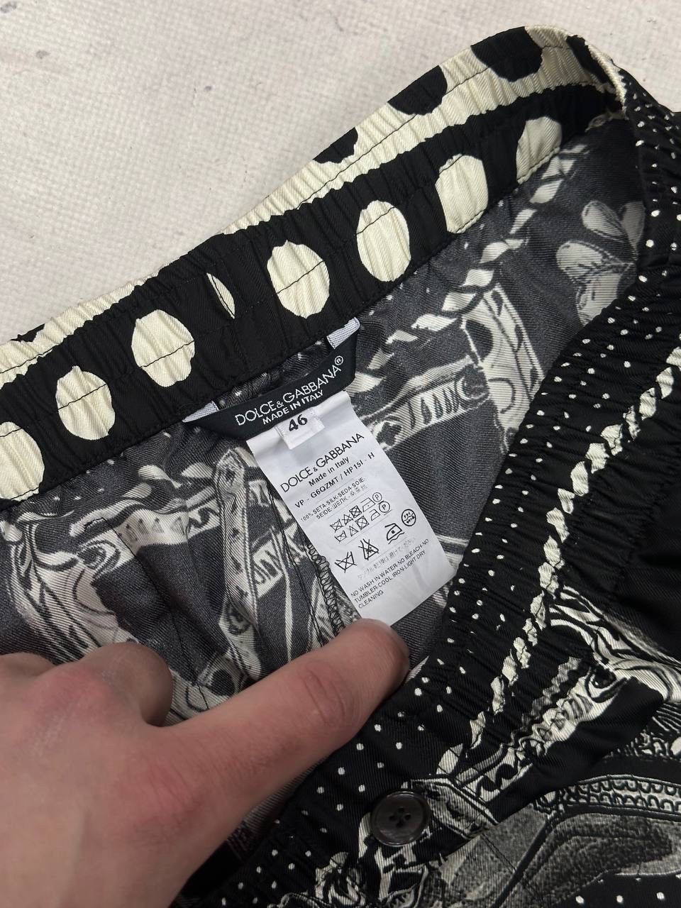 Dolce & Gabbana Dolce & Gabbana Silk Printed Trousers Size 46 Made in Italy Size US 32 / EU 48 - 14 Thumbnail