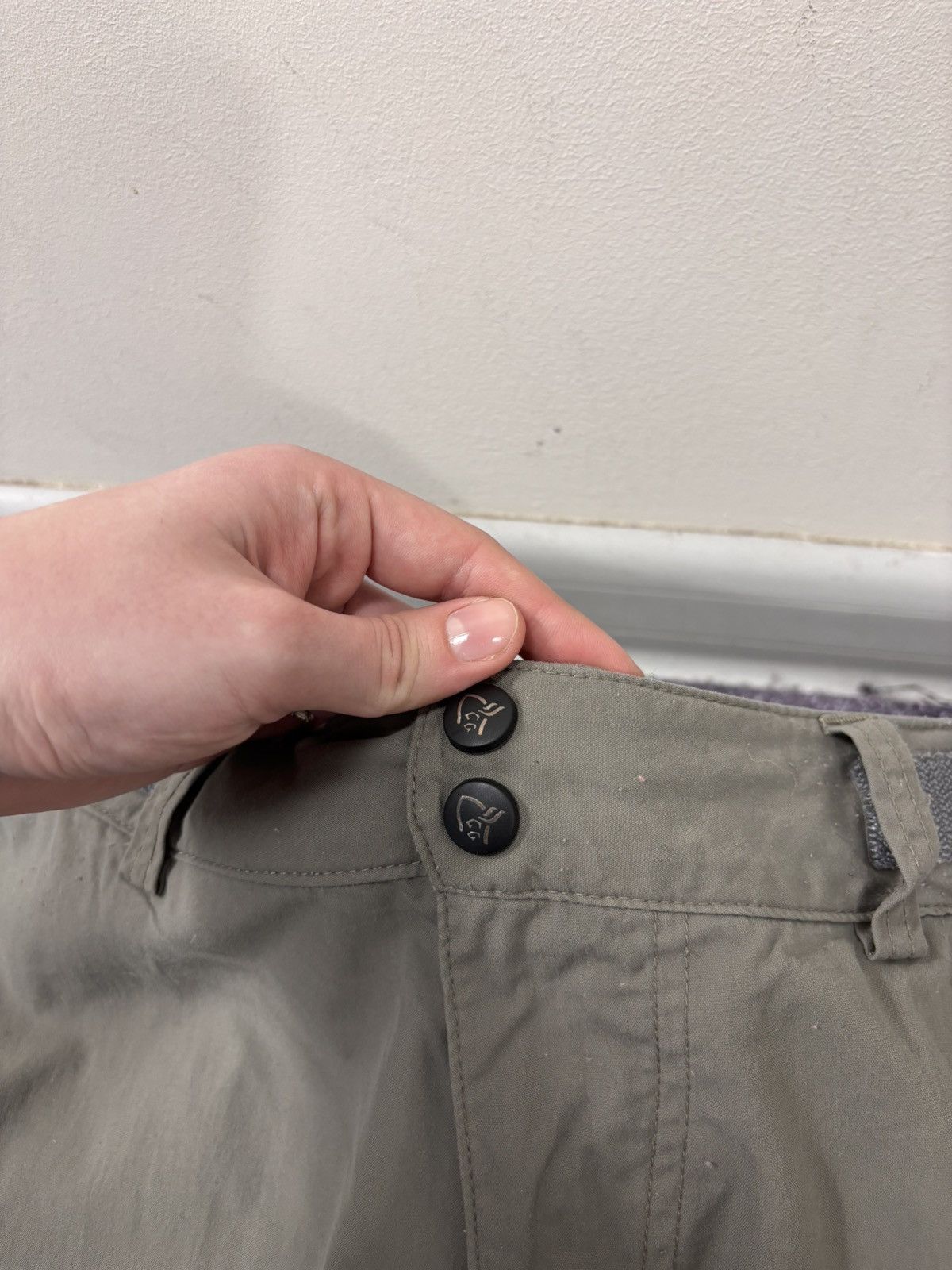 Norrona Norrona Women’s Bitihorn Lightweight Short Khaki Beige Size 30" / US 8 / IT 44 - 10 Thumbnail