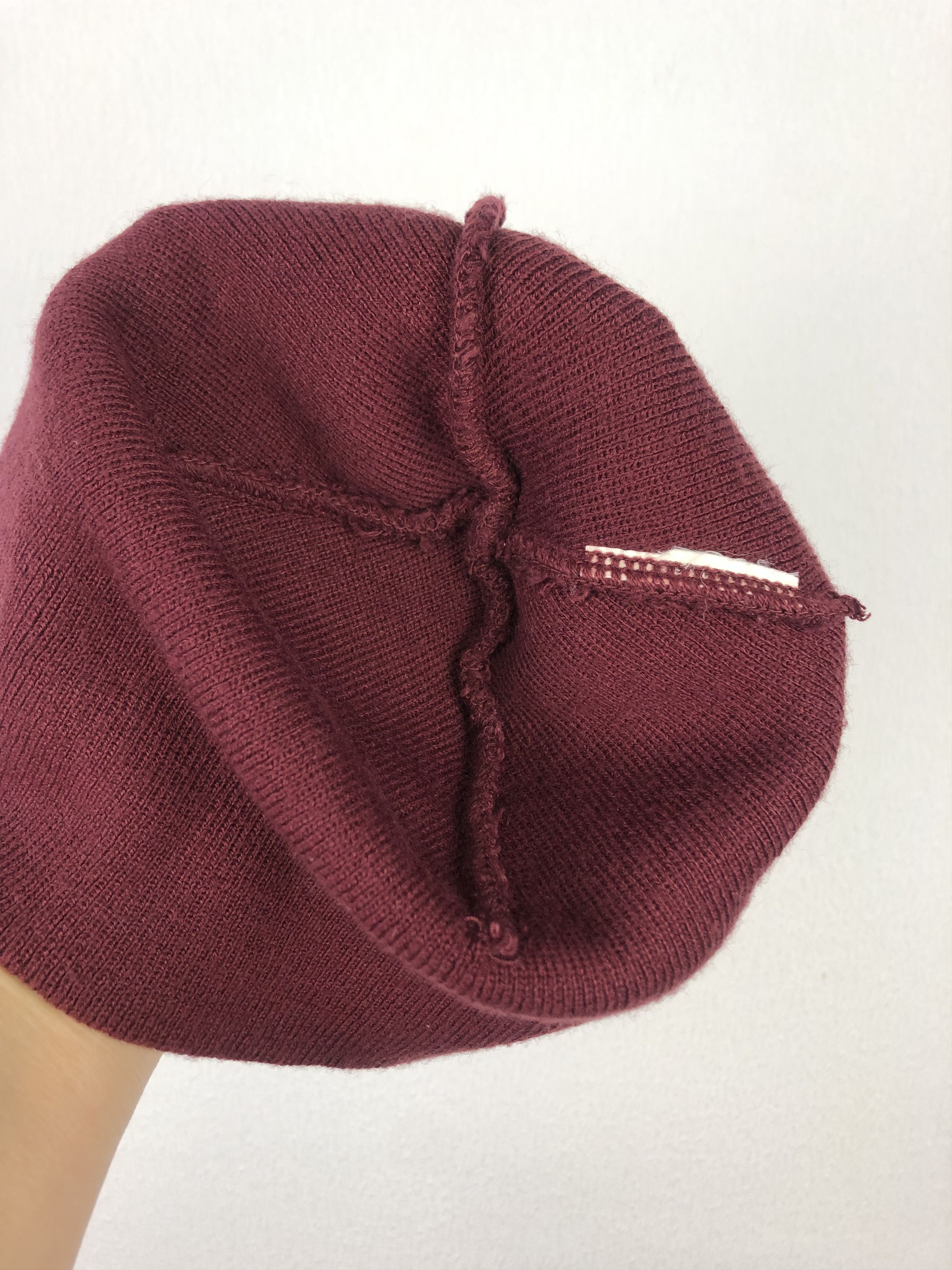 Nike Vintage Nike Arsenal Beanie Hat Football Cap Burgundy o2 Size ONE SIZE - 8 Thumbnail