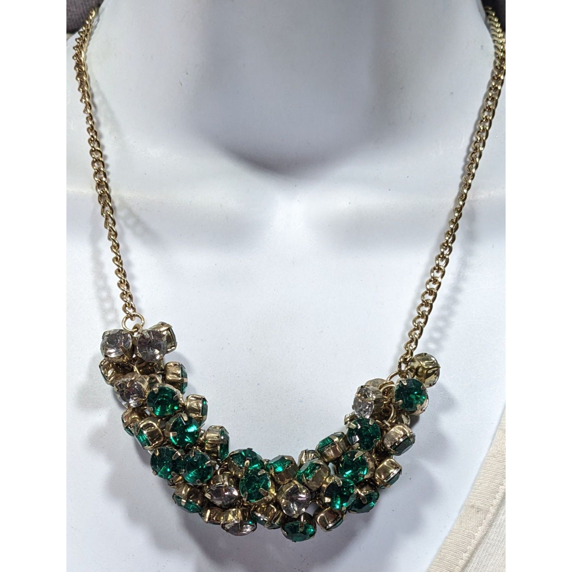 Vera Wang Simply Vera Vera Wang Gold Tone And Green Gemmed Cluster Nec Size ONE SIZE - 2 Thumbnail