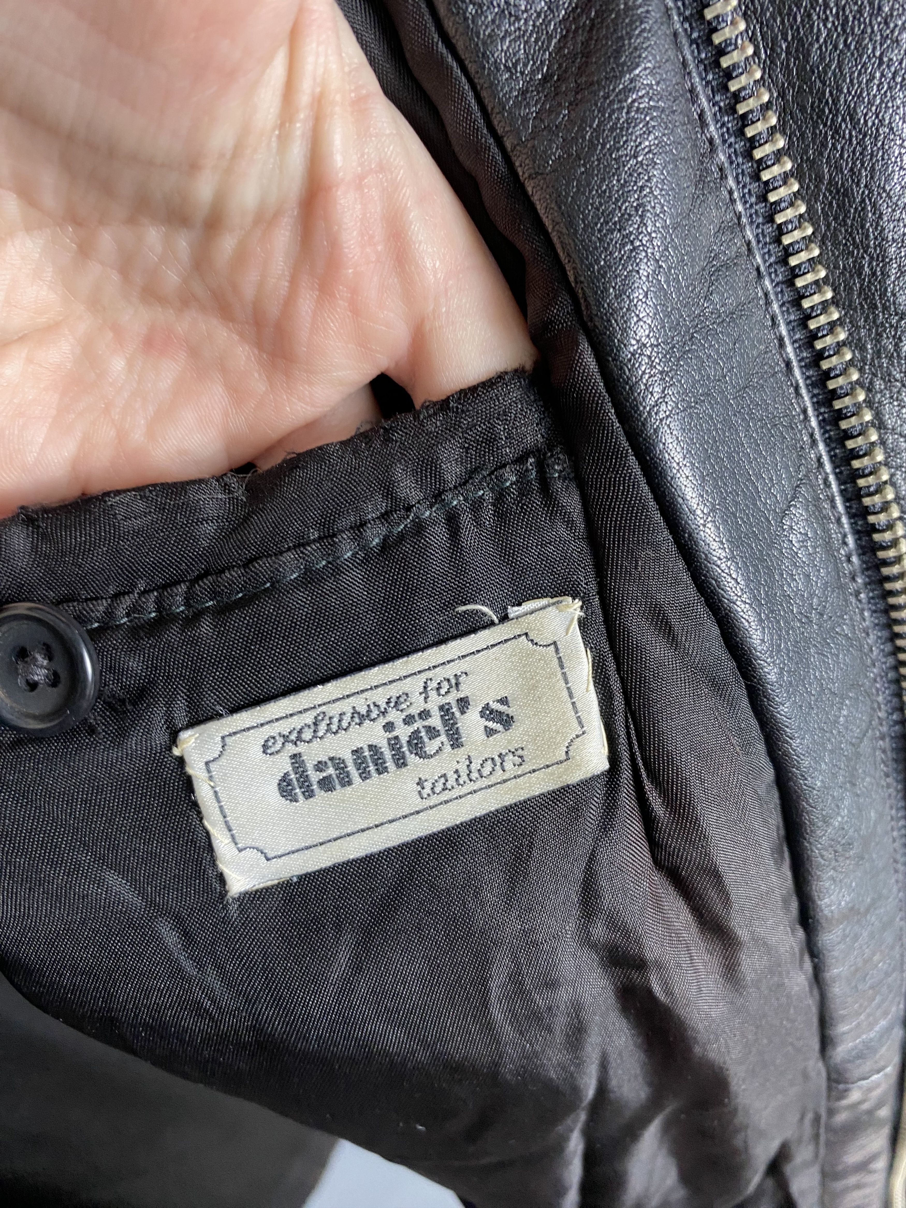Yves Saint Laurent Yves Saint Laurent YSL Vintage Mens Leather Jacket Size US L / EU 52-54 / 3 - 8 Thumbnail