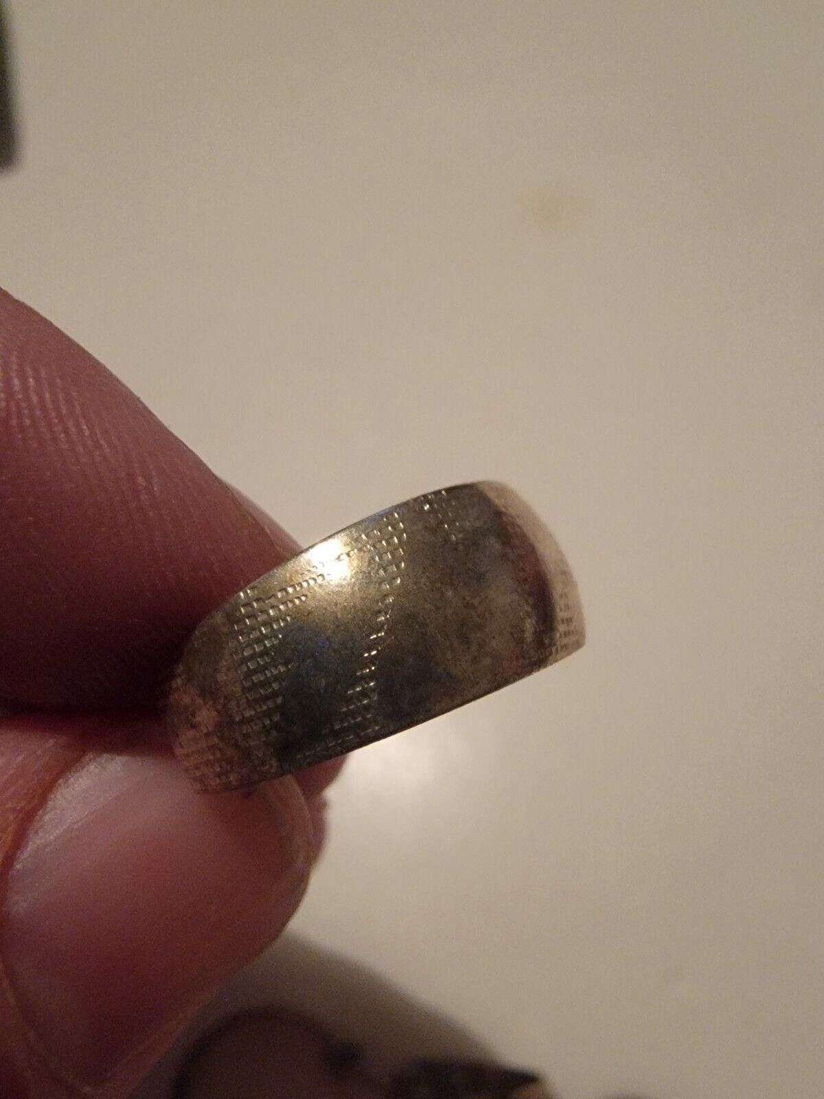 The Unbranded Brand 2 Pair Vintage Earrings Gold Tone Pierced Stud Half Circle Size ONE SIZE - 6 Thumbnail