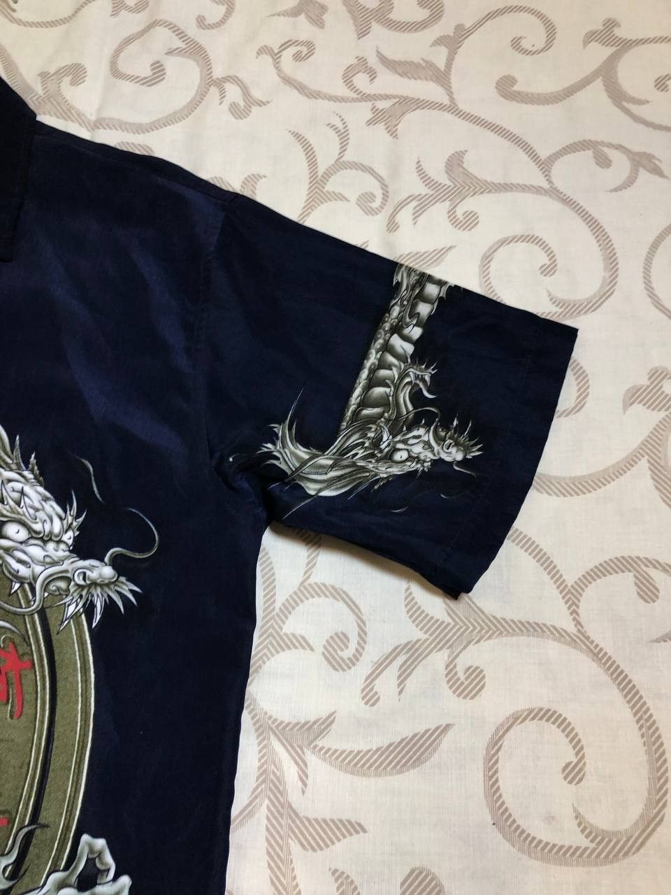 Vintage Vintage DNQ Jeans Dragon Circle Graphic Button Up Shirt Y2K Size US M / EU 48-50 / 2 - 8 Thumbnail