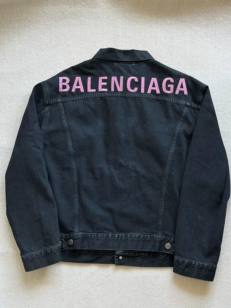 Balenciaga Balenciaga size 38 Embroidered pink letters on the back, w Size US M / EU 48-50 / 2 - 1 Thumbnail