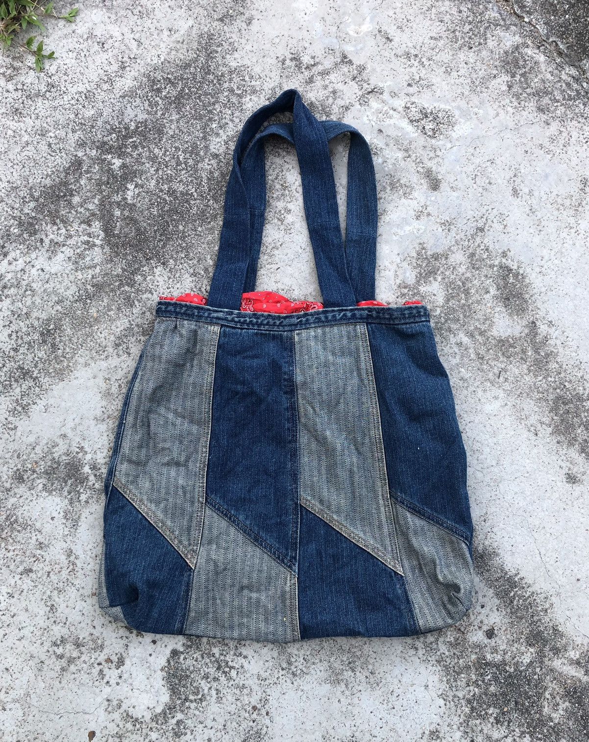 Japanese Brand HERINGBONE TWILL HAKUNA MATATA TOTEBAG Size ONE SIZE - 5 Thumbnail