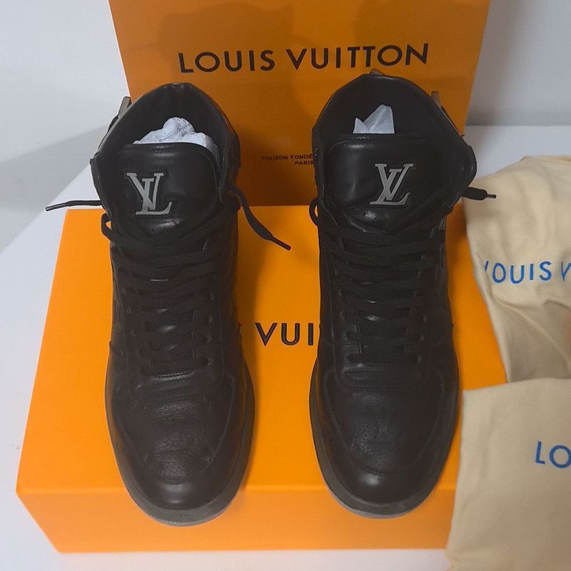 Louis Vuitton Louis Vuitton Rivoli Black Calfskin Sneakers - Size US 8.5 / EU 41-42 - 1 Thumbnail