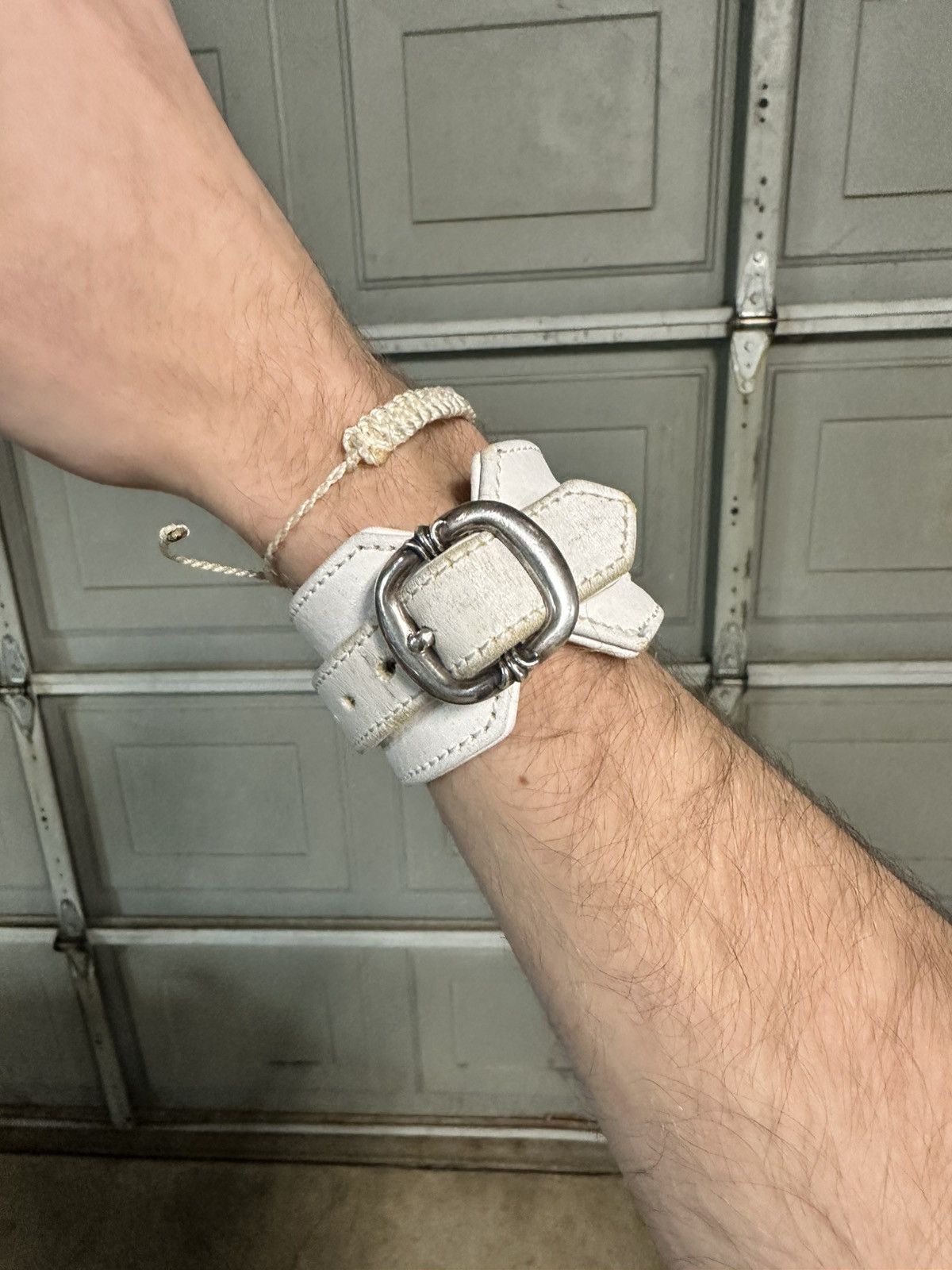 OFFER Chrome Gunslinger Leather Beacelet