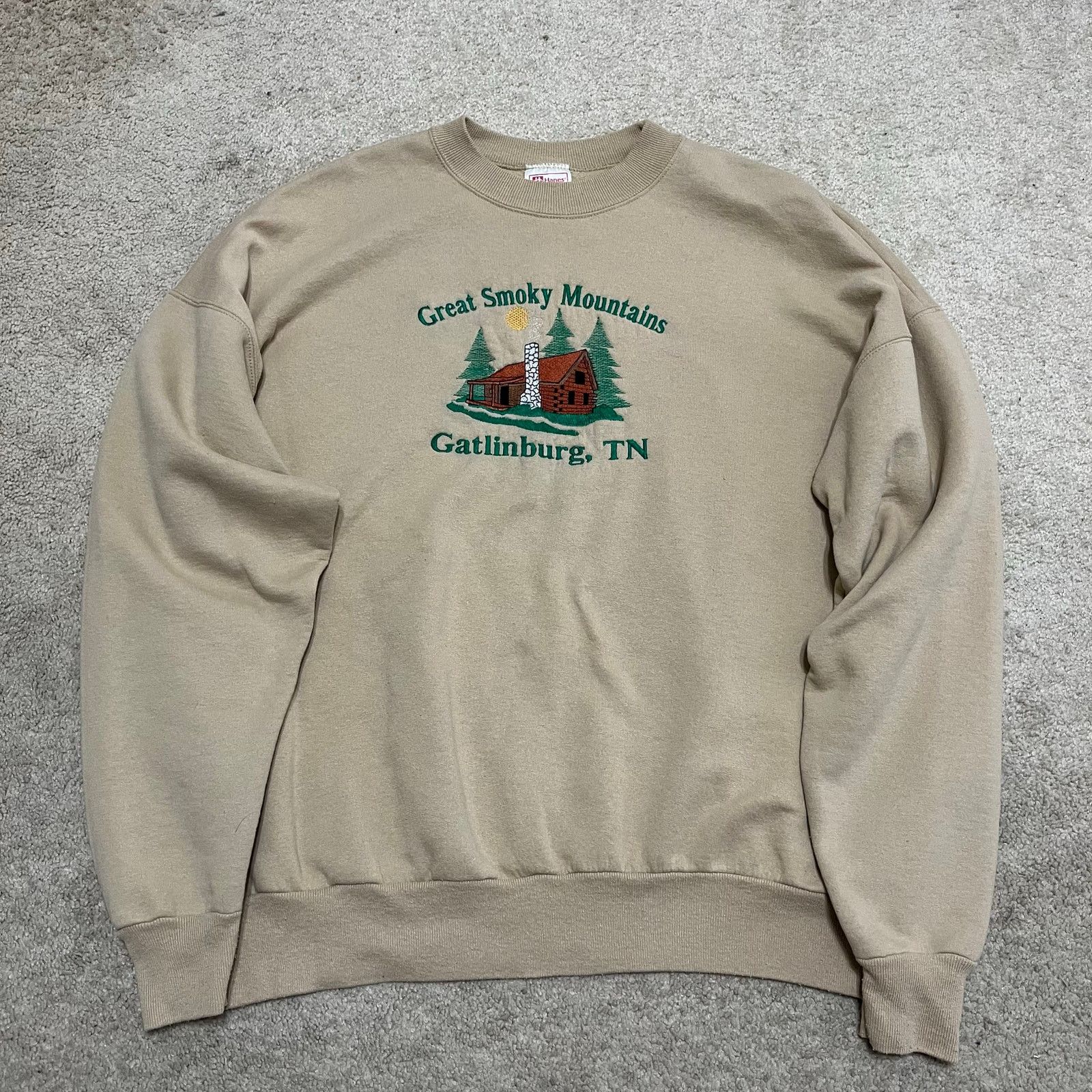 Hanes Vintage Great Smoky Mountains Gatlinburg Beige Crewneck XL Size US XL / EU 56 / 4 - 1 Thumbnail
