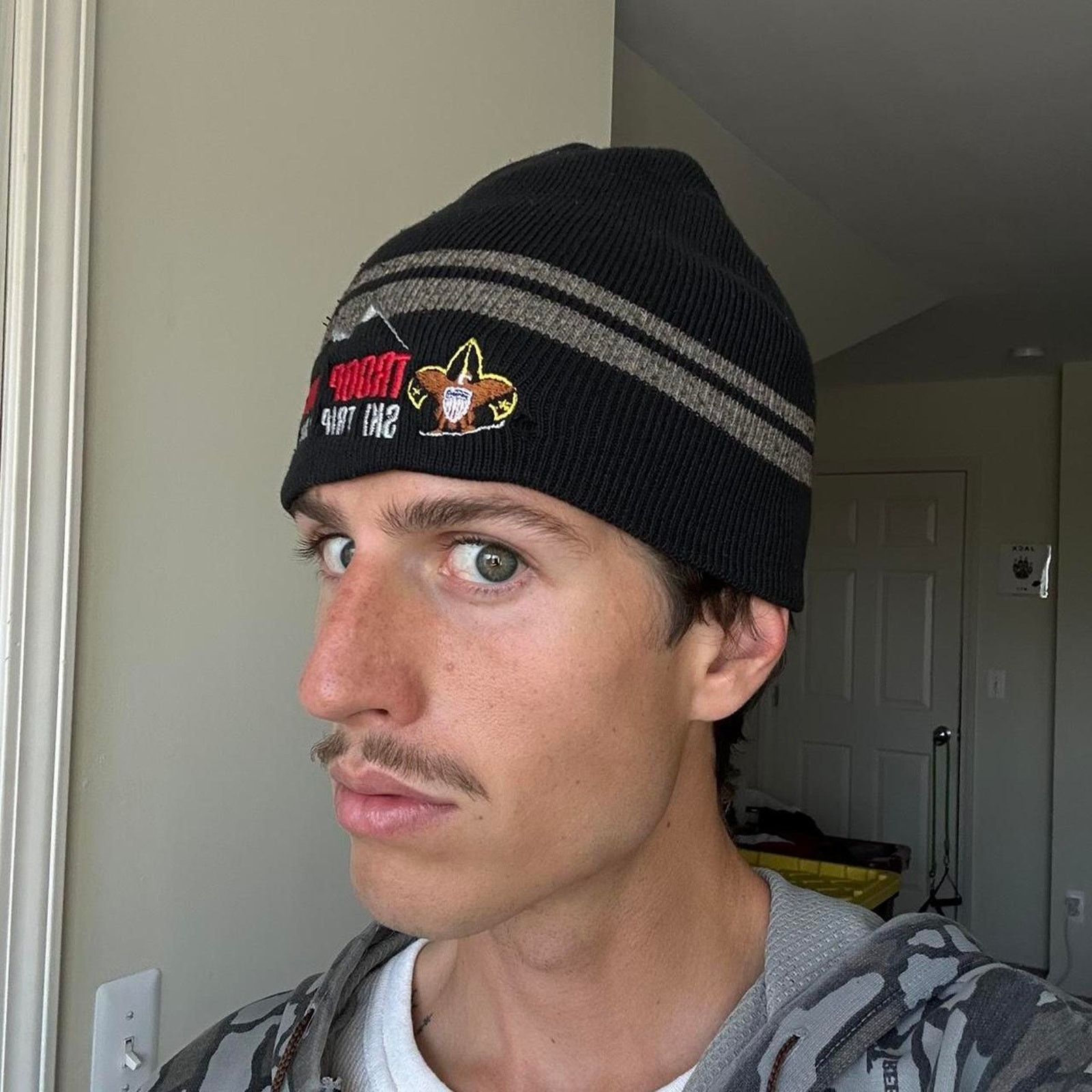 Vintage Vintage Y2K Black Striped Boy Scout Skullcap Beanie Hat Cap Size ONE SIZE - 3 Thumbnail