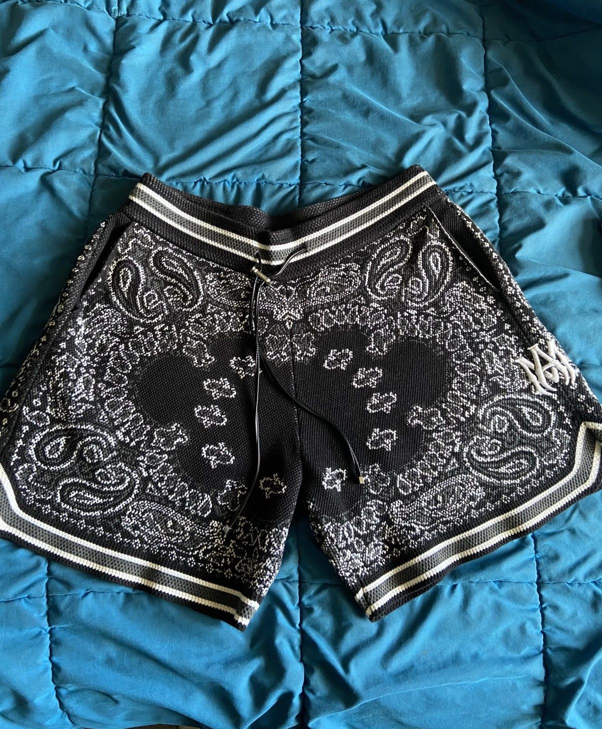 Amiri Amiri Black Bandana Mens Shorts Size Large Size US 38 / EU 54 - 1 Thumbnail