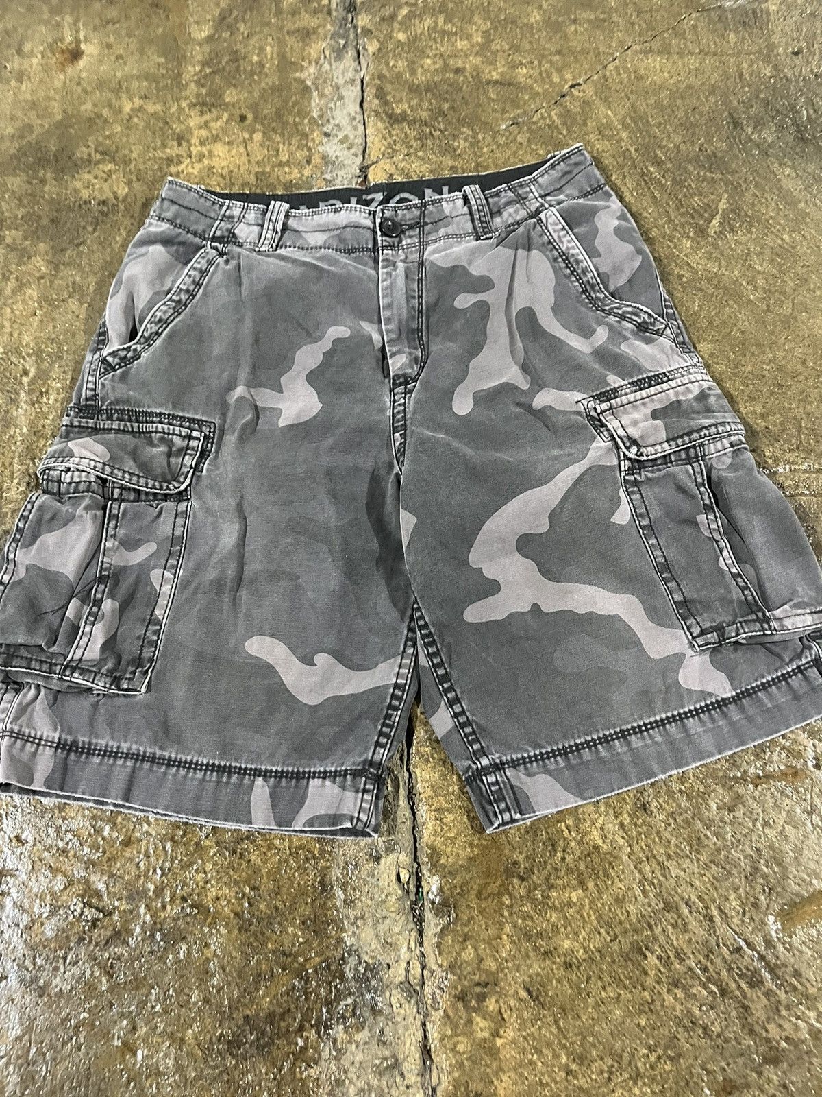 Vintage Crazy Y2K Baggy Camo Cargo Shorts JNCO Skater Essential Size US 32 / EU 48 - 4 Thumbnail