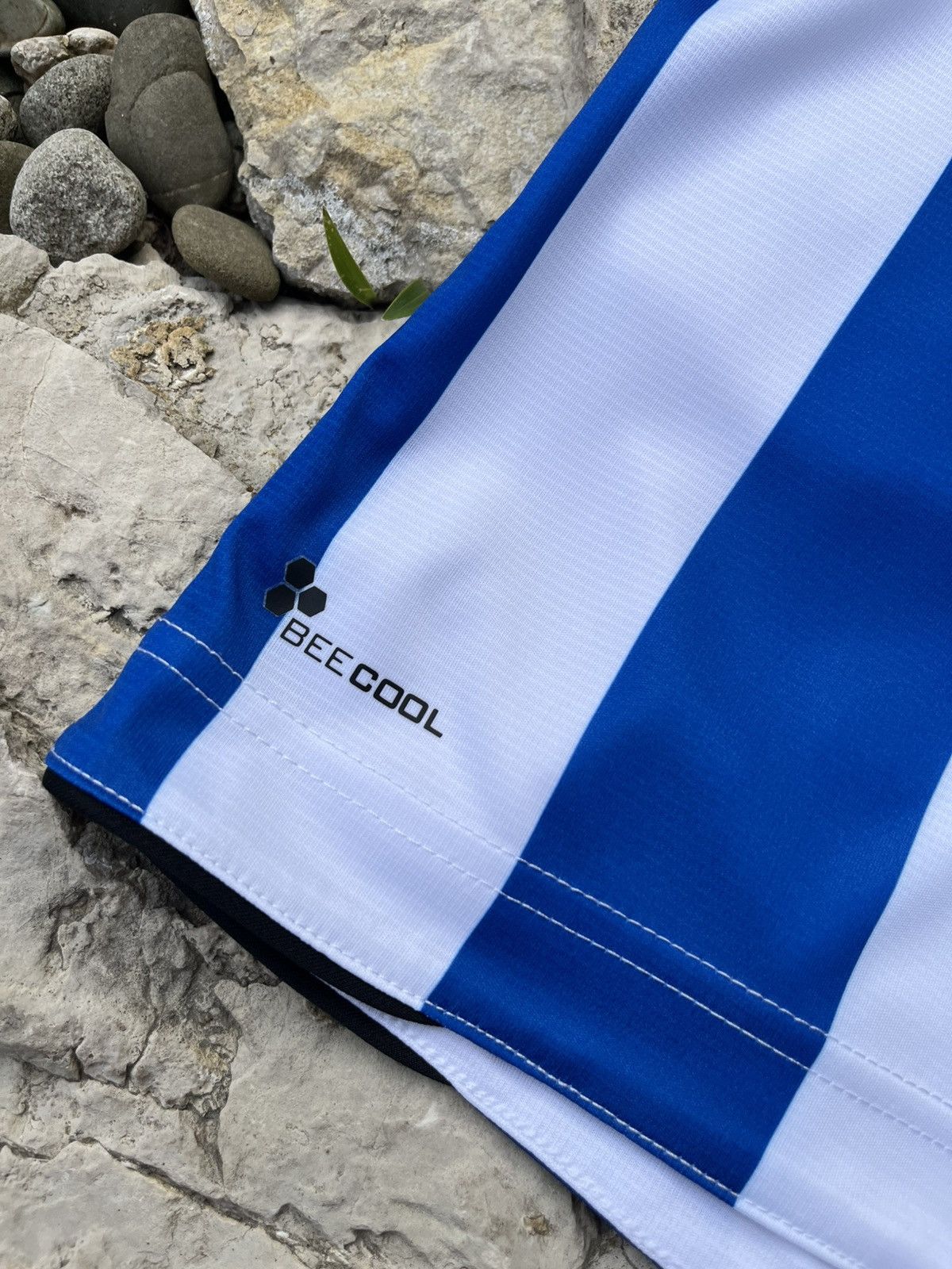 Hummel Hummel soccer jersey Odense 2018 Denmark striped tee Albani Size US L / EU 52-54 / 3 - 11 Thumbnail