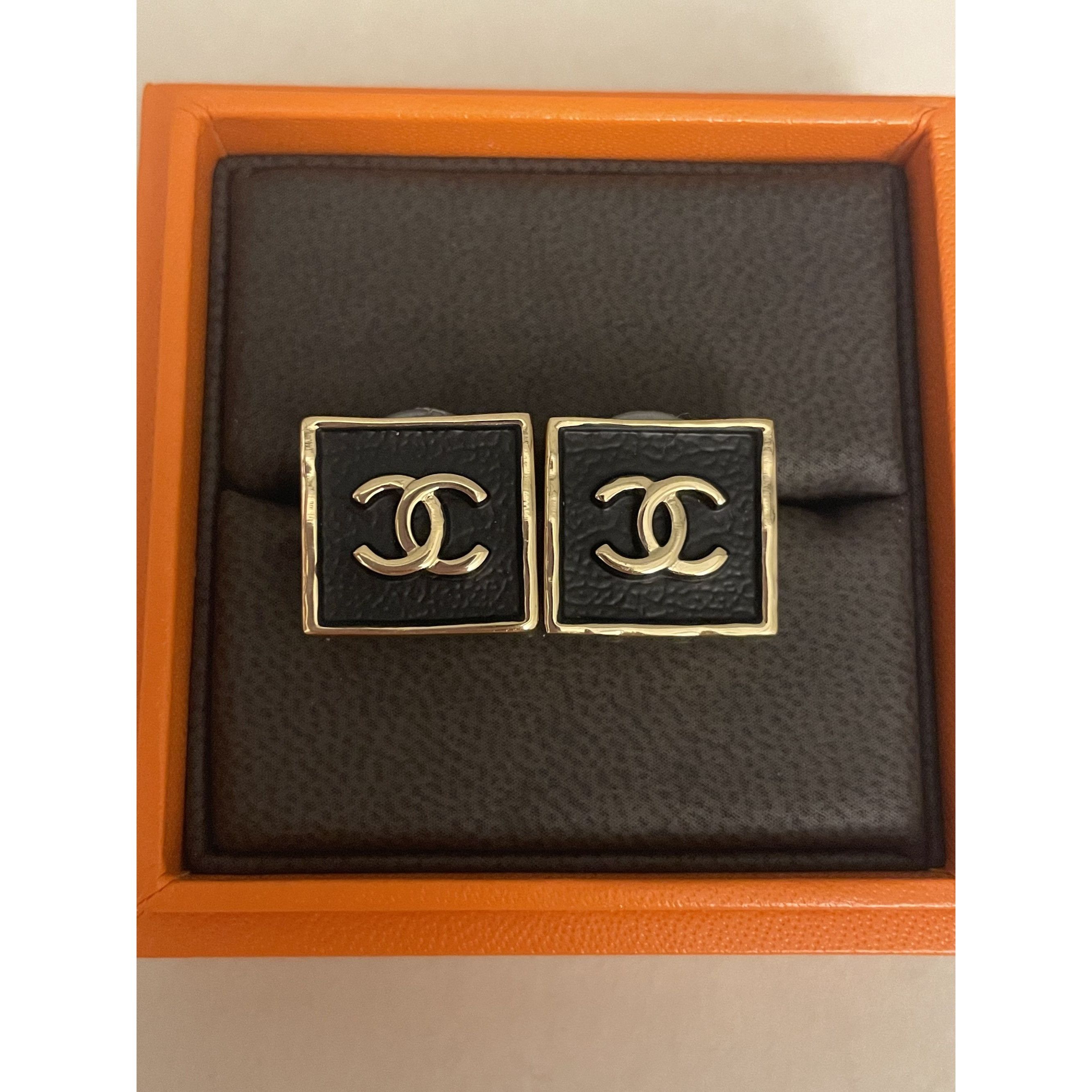 Chanel Chanel Gold-Tone Square Cufflinks With Black Leather Detaili Size ONE SIZE - 2 Thumbnail