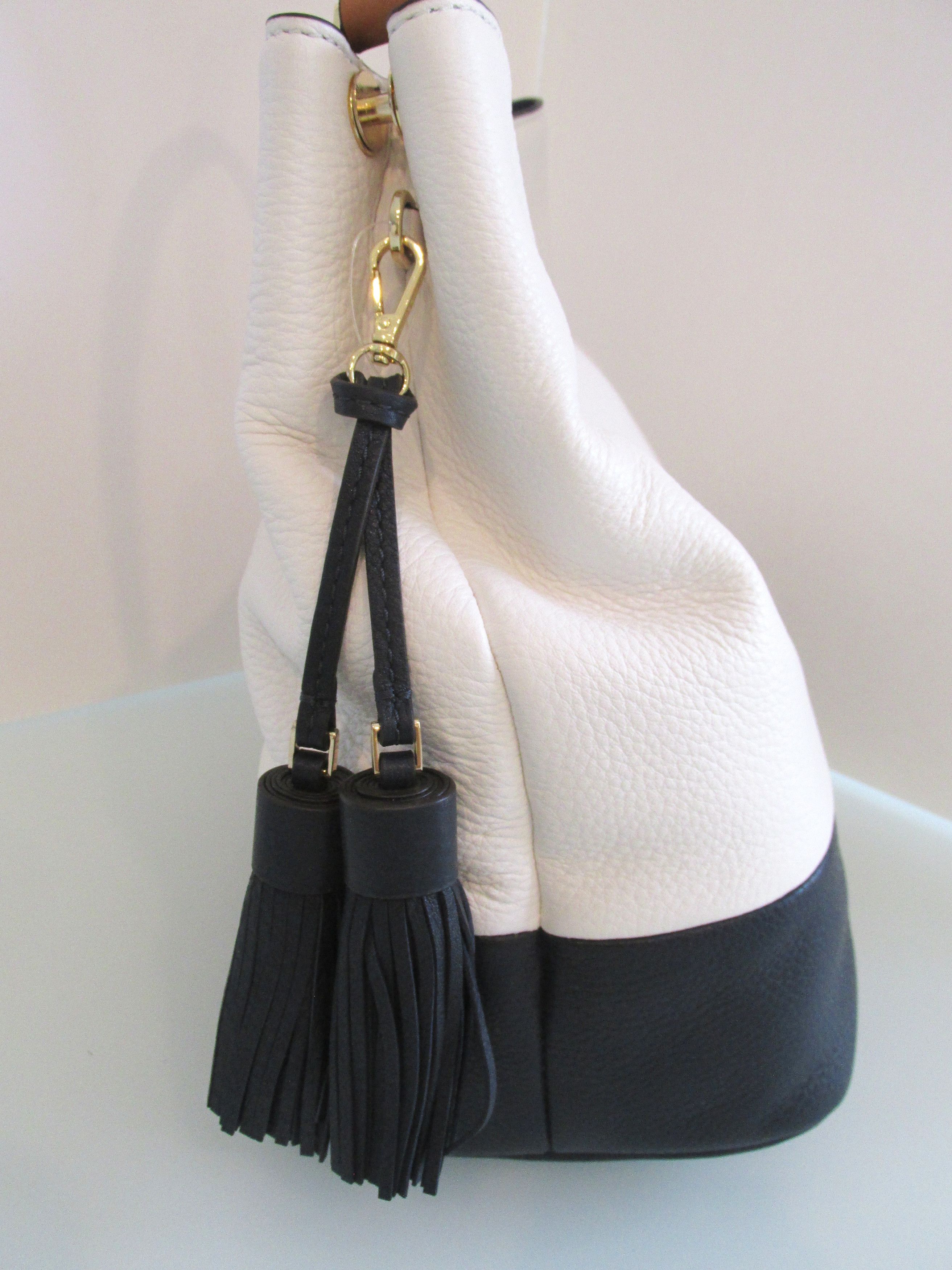 Michael Kors Michael Kors (Kip) New Large Bucket-Style Leather Handbag Size ONE SIZE - 3 Thumbnail