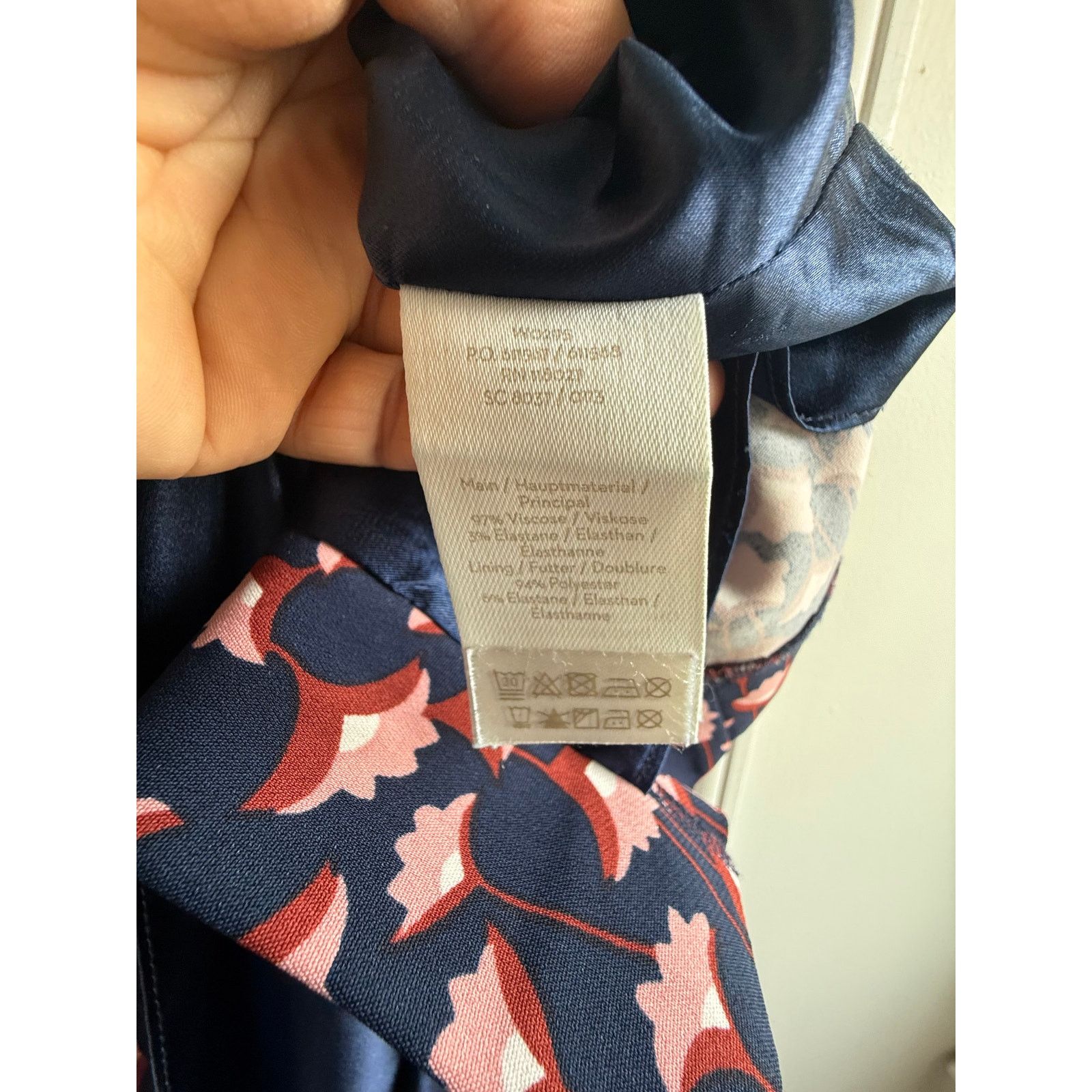 Boden Boden Hannah Navy Floral Sheath Dress Long Sleeve EUC Size M / US 6-8 / IT 42-44 - 3 Thumbnail