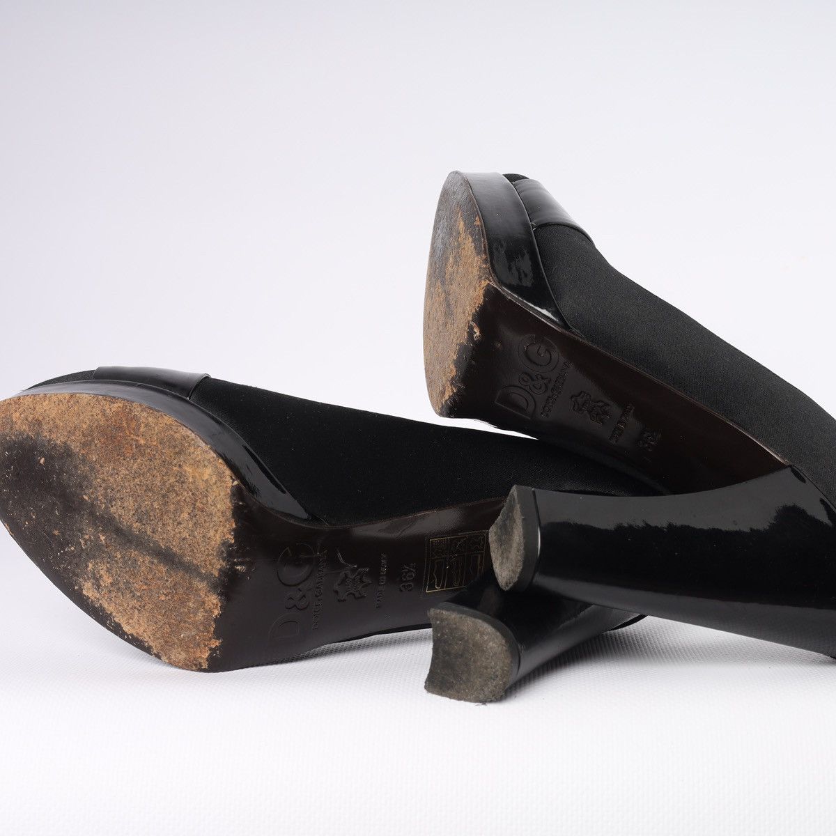 Dolce & Gabbana Dolce Gabbana Black Silk Patent Heel Platform Pumps Shoes Size US 6.5 / IT 36.5 - 14 Thumbnail