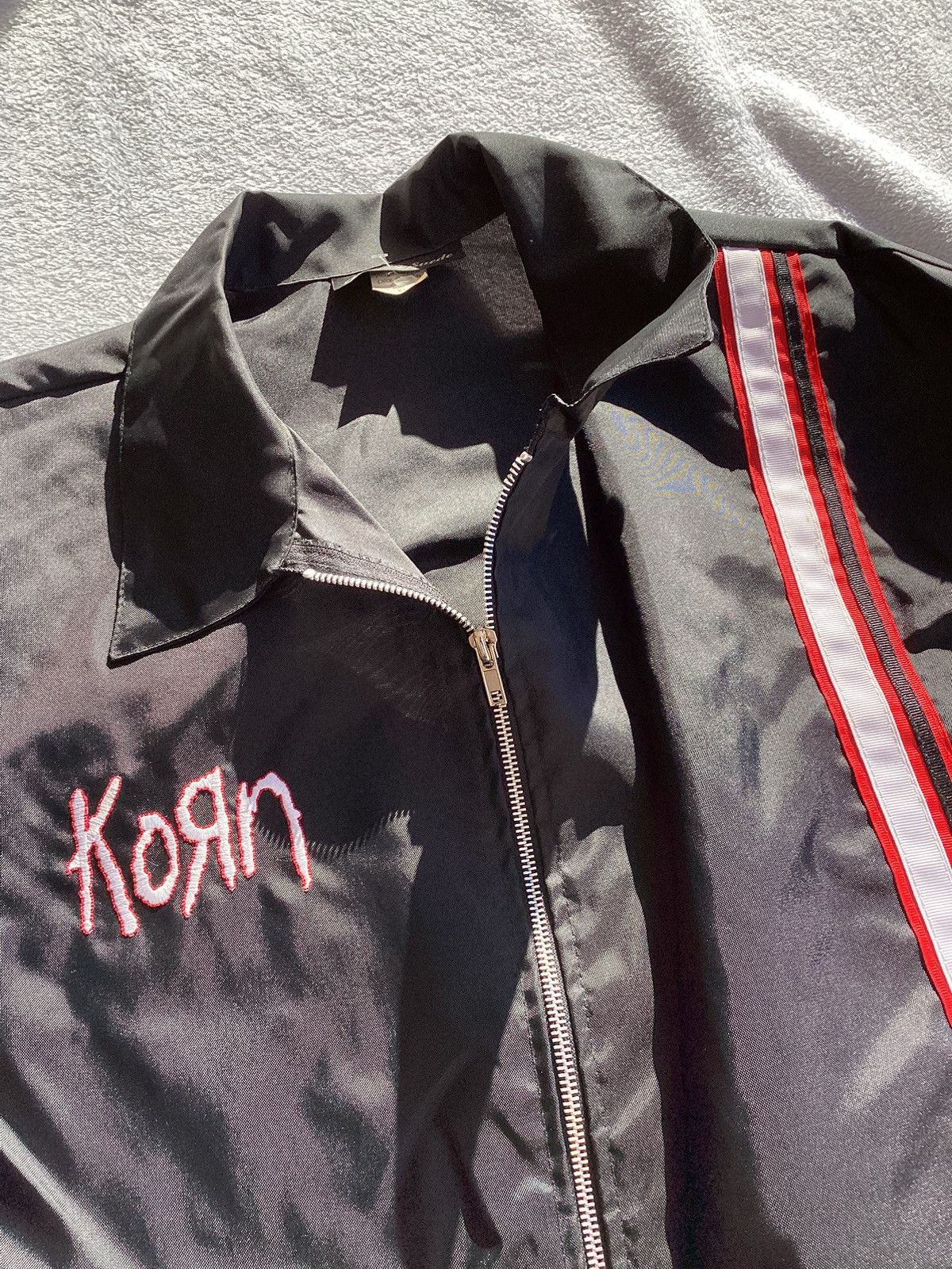 Band Tees Vtg 90s Korn heavy metal zip up XL nylon jacket NWOT cond. Size US XL / EU 56 / 4 - 3 Thumbnail