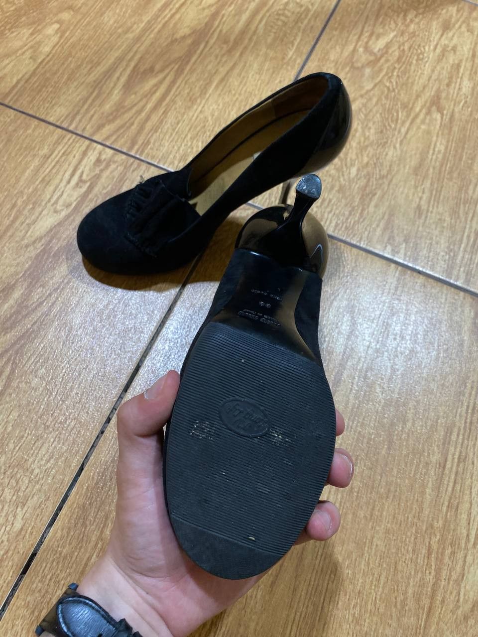 Miu Miu Prada Black Patent Leather Pointed Pump Kitten Heels Size US 8 / IT 38 - 8 Thumbnail