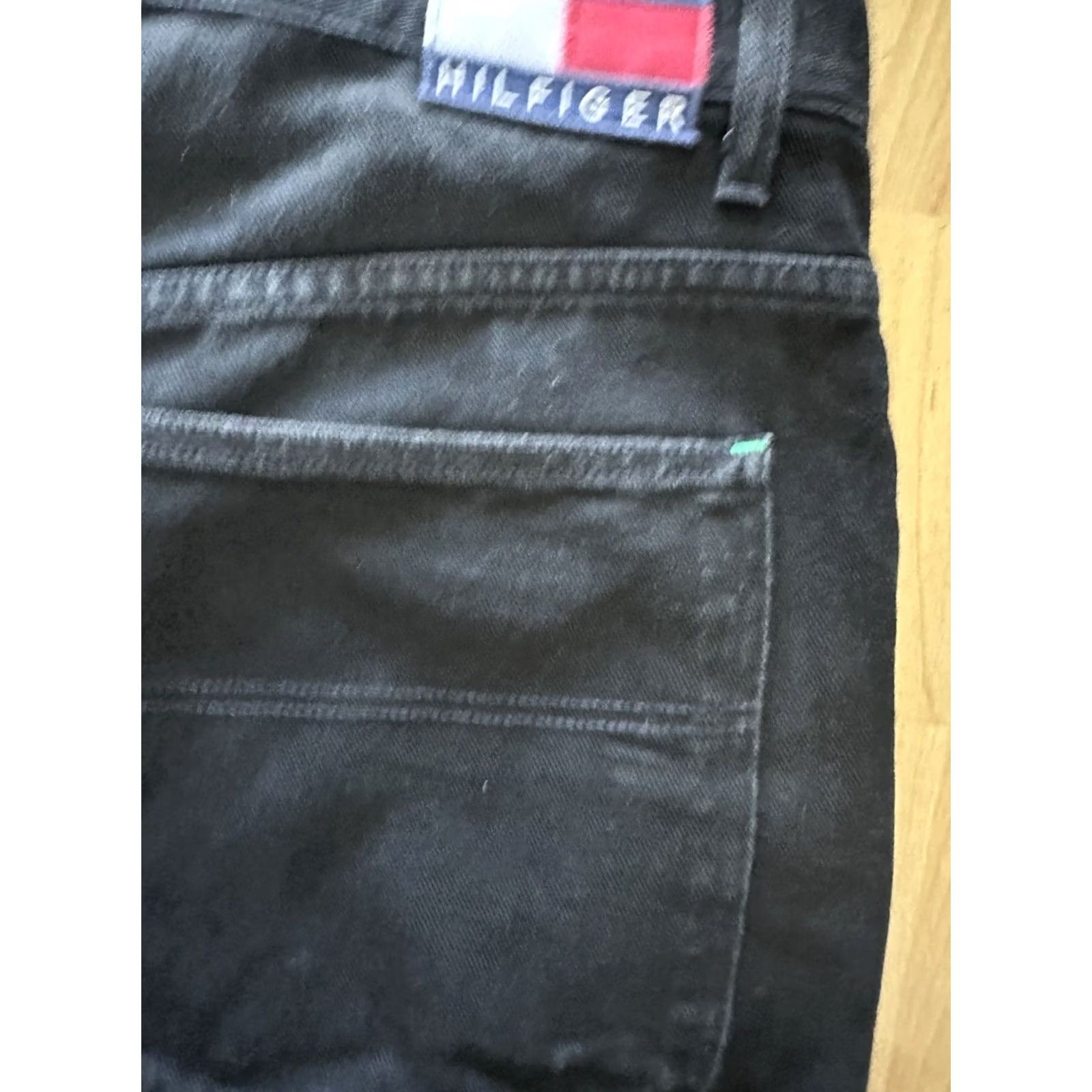 Tommy Hilfiger VINTAGE Tommy Hilfiger Shorts Mens 32 Black Denim Baggy Jorts Skater Y2K Bermuda 90s Grunge Hip Hop Mens Size US 32 / EU 48 - 3 Thumbnail
