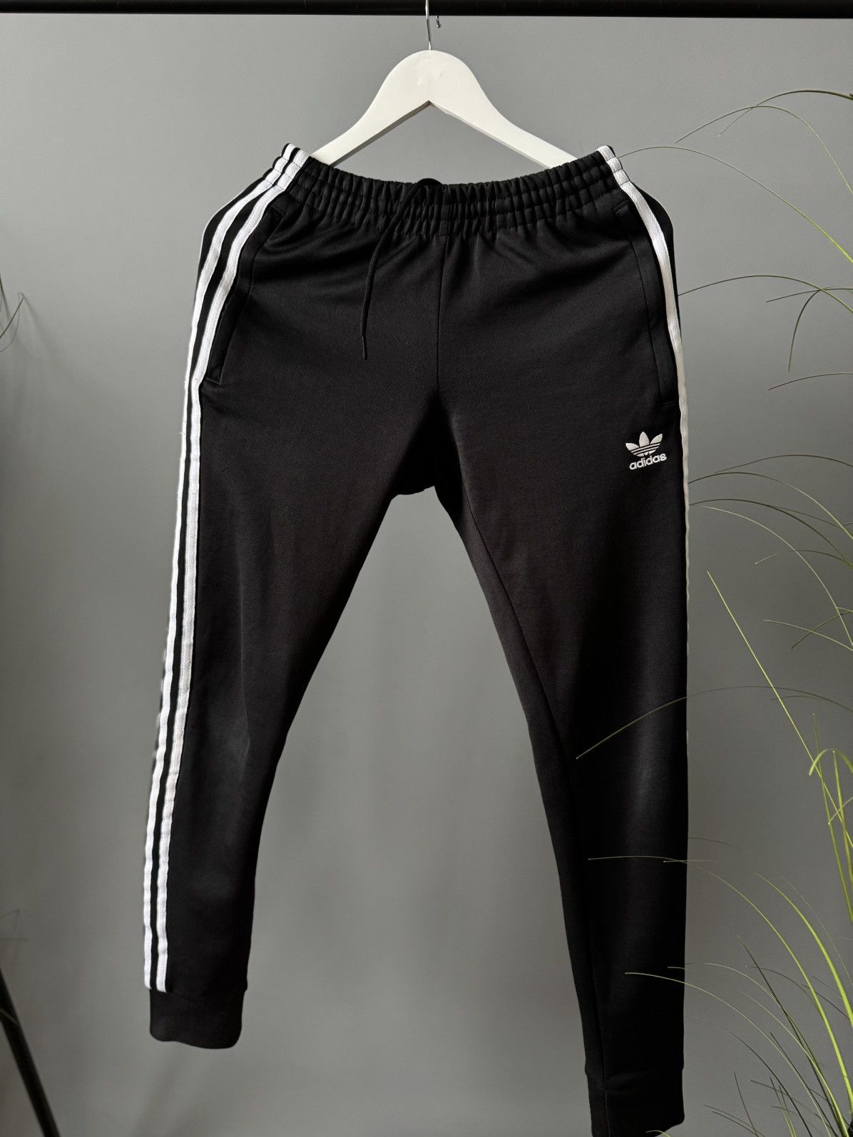 Adidas Adidas joggers Size US 30 / EU 46 - 1 Thumbnail