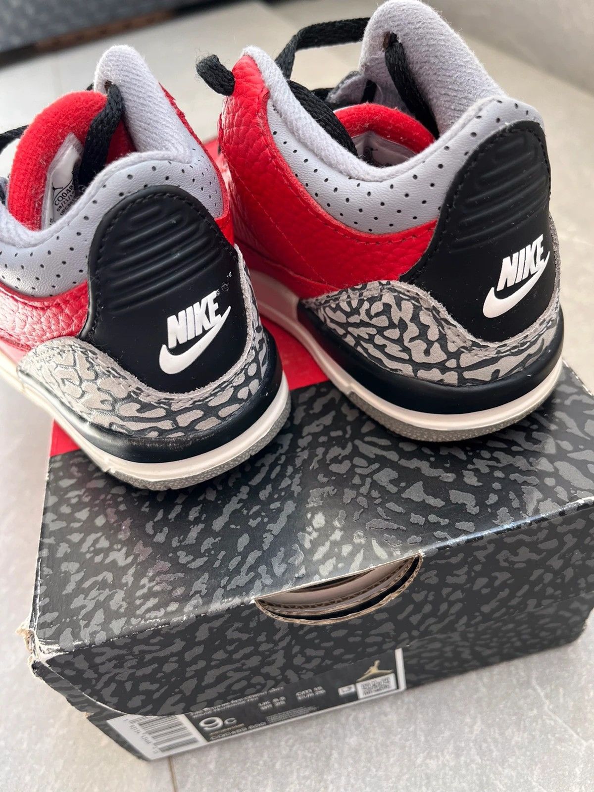 Jordan Brand Air Jordan Retro 3 Size 9C EUR 26 15cm Sneakers Size US 5 / EU 37 - 3 Thumbnail