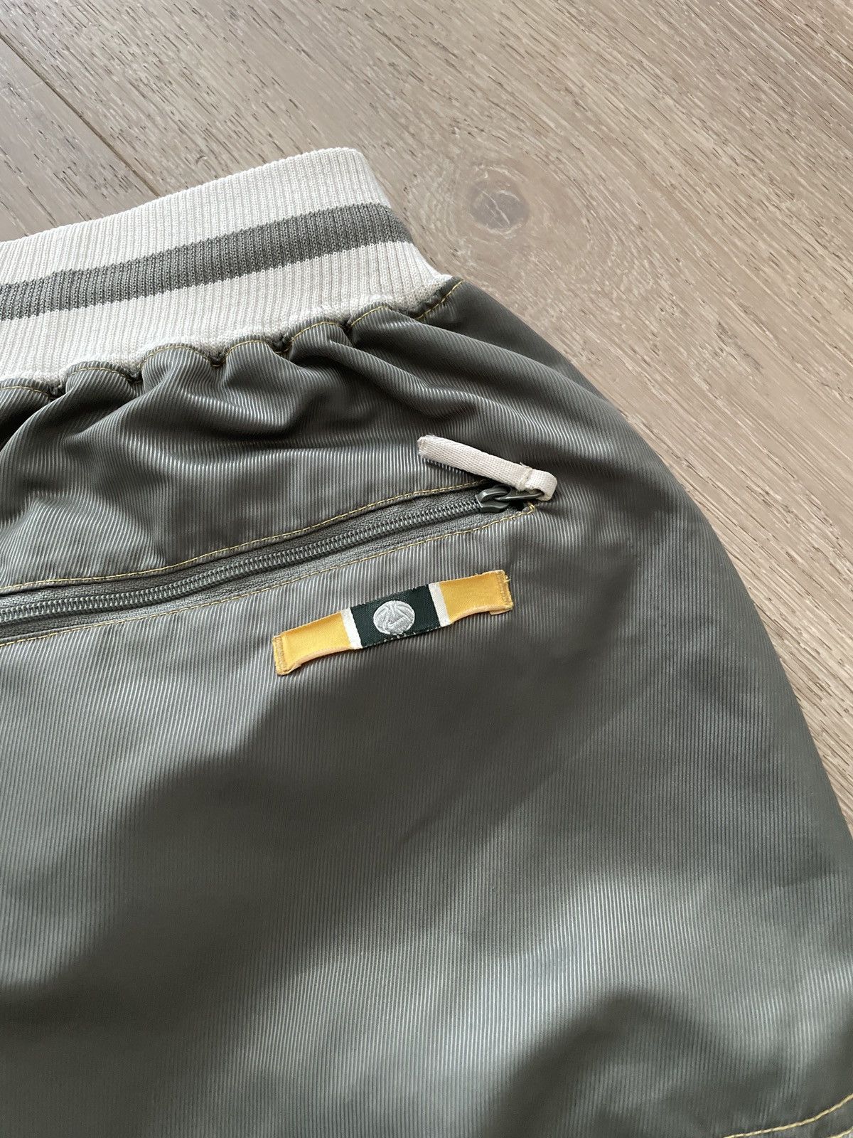 Nike Vintage Nike Wide Leg Track Pants Jade Size US 31 - 7 Thumbnail