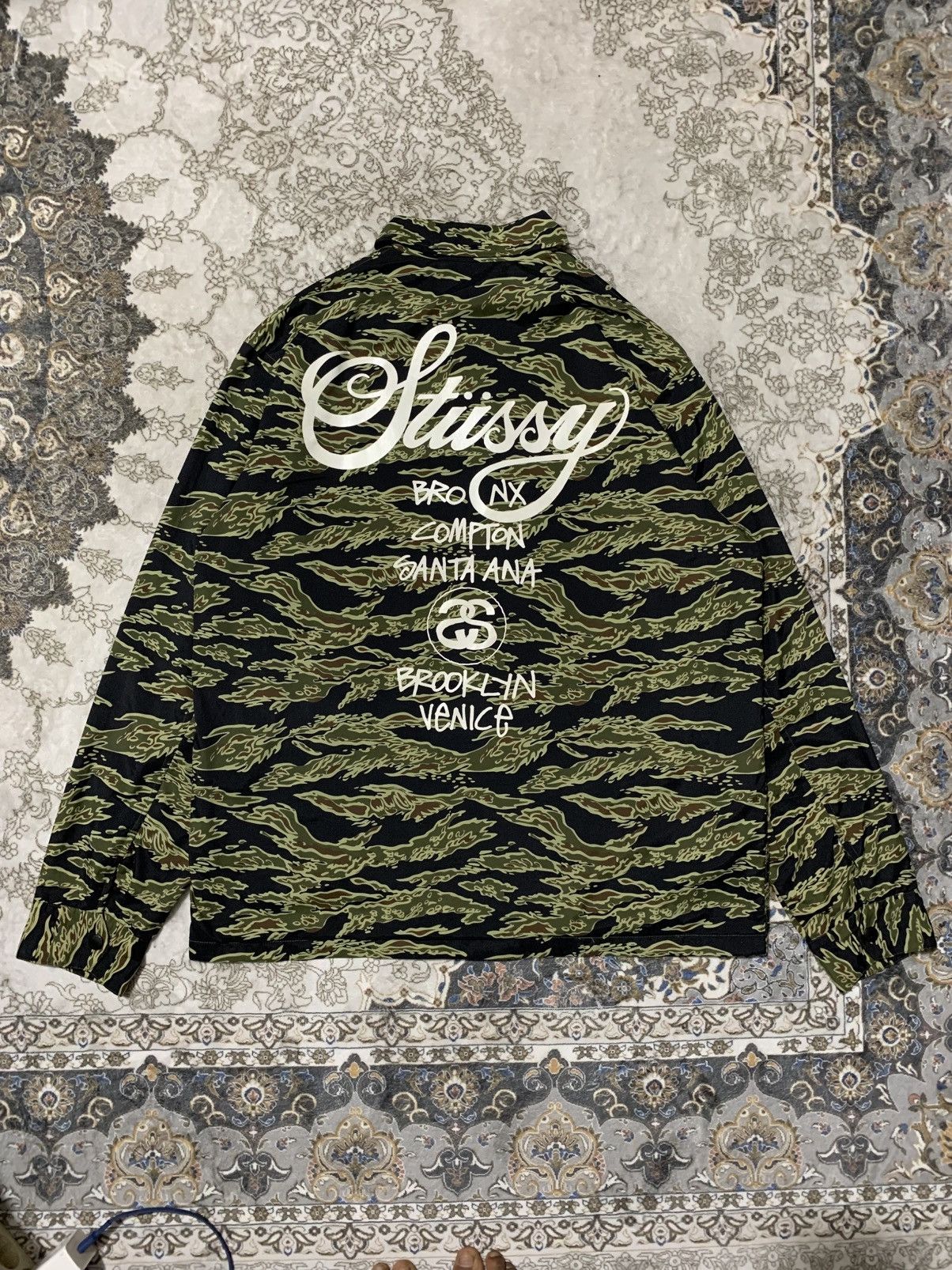 Stussy Stussy World Tour Tiger Stripes Size US L / EU 52-54 / 3 - 6 Thumbnail